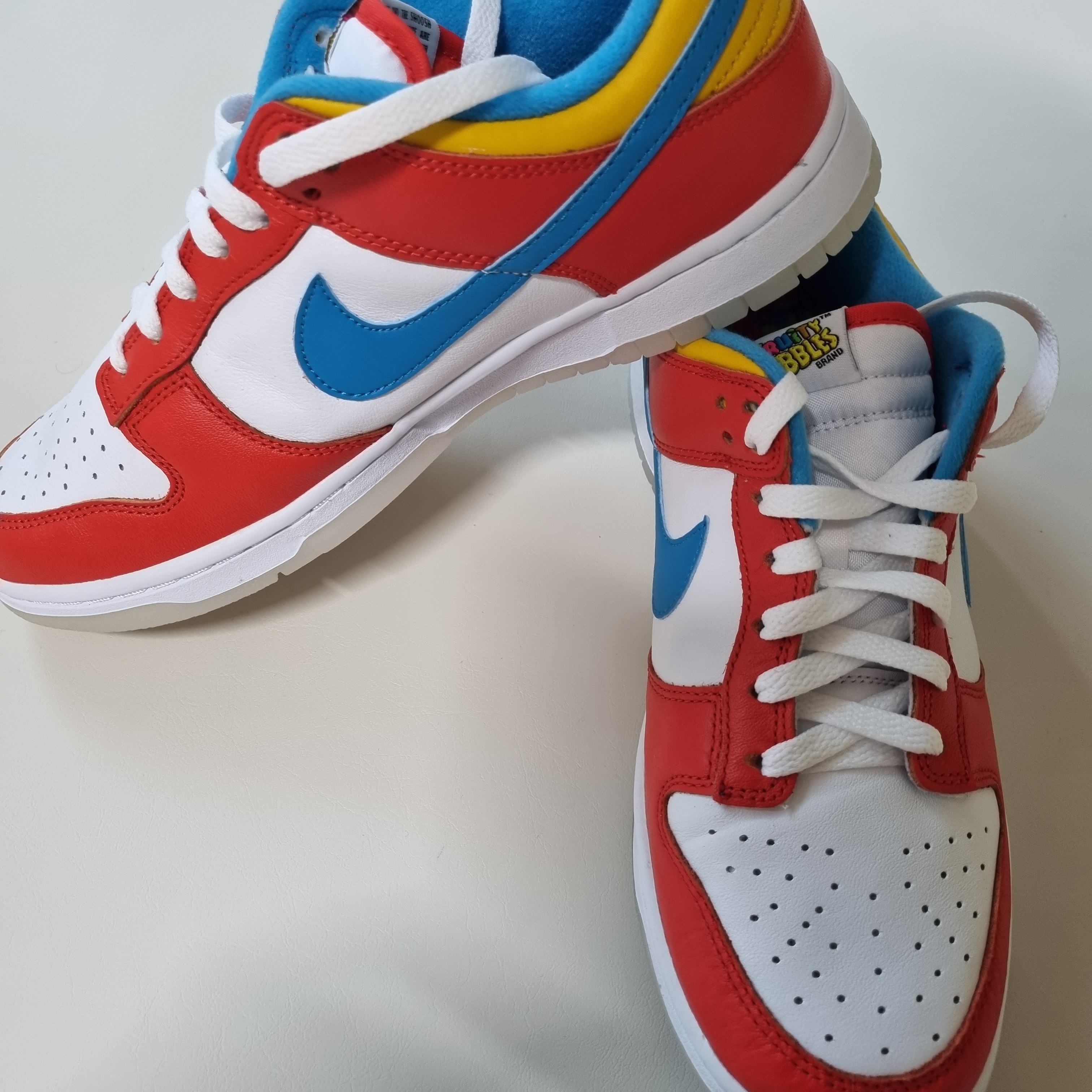 Nike x LeBron James x Fruity Pebbles Dunk Low QS Habanero Red 착용 스타일 - 1