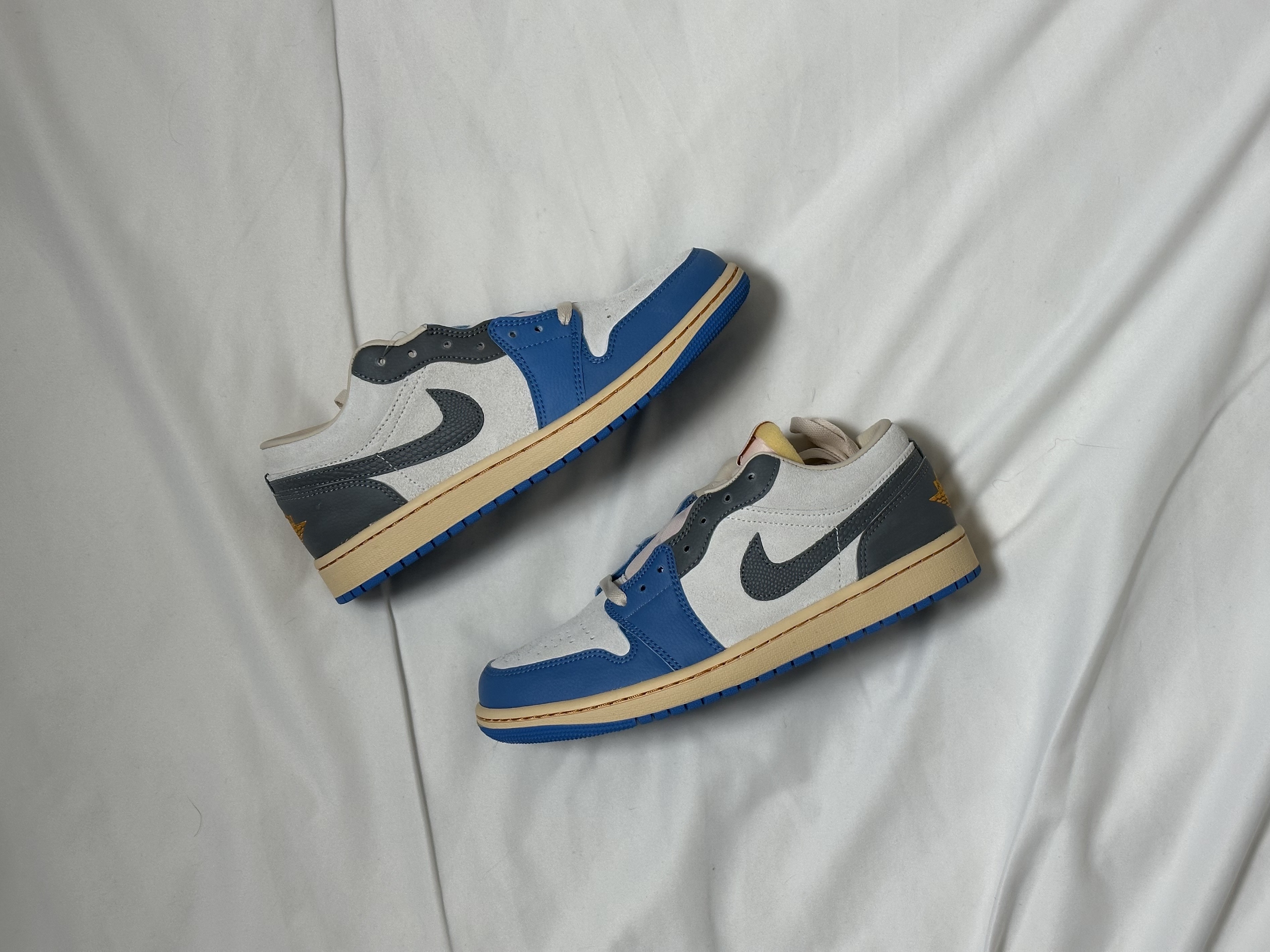 Jordan 1 Low SE Tokyo 96 착용 스타일 - 1