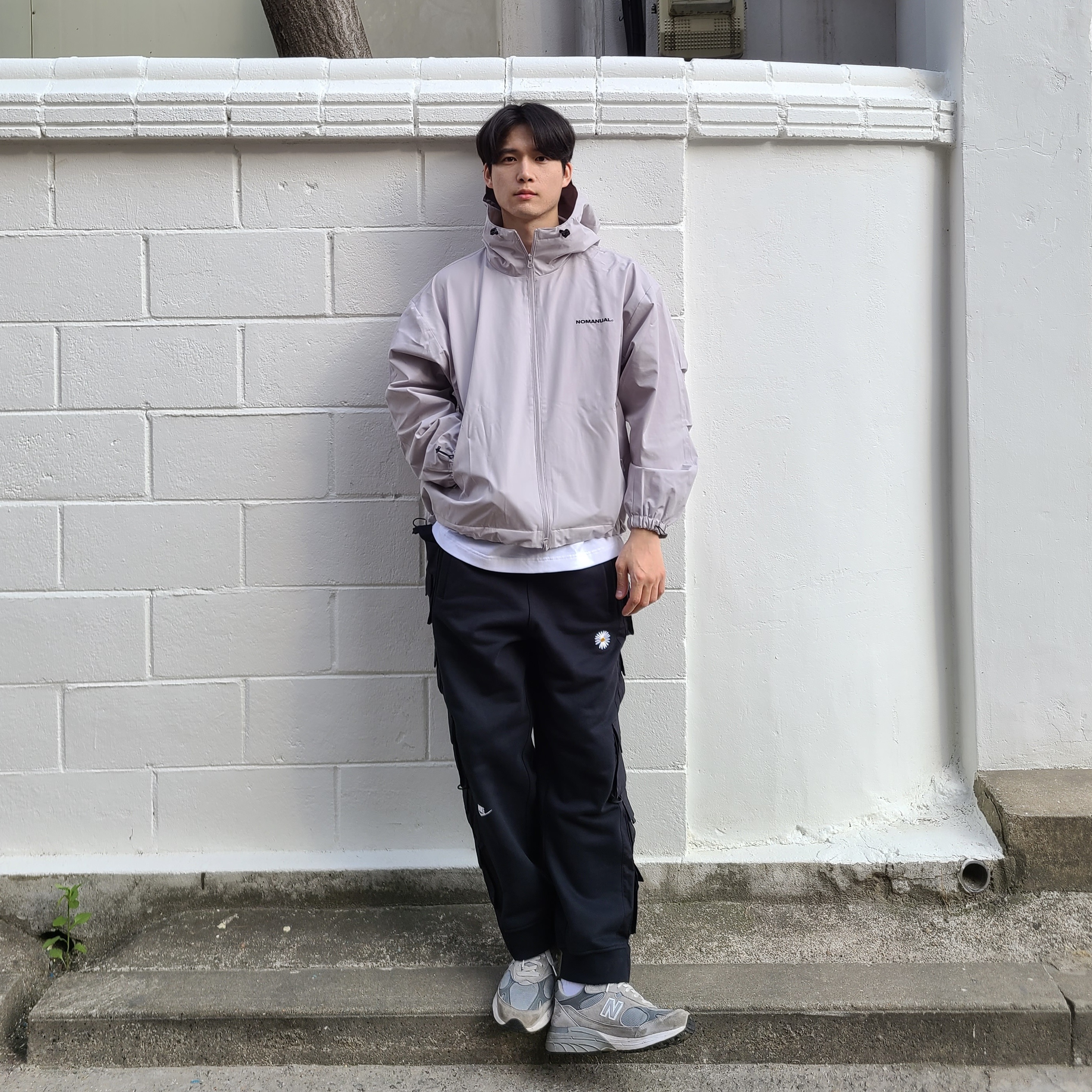 Nike x Peaceminusone LS T-Shirt White (DR0097-100), Nike x Peaceminusone Wide Pants Black (DR0095-010) 착용 스타일 - 3