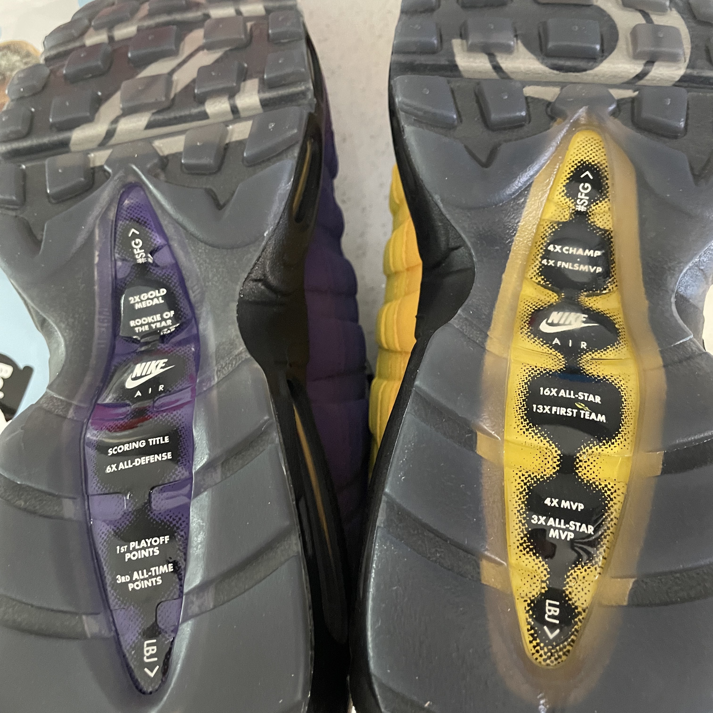 Nike Air Max 95 NRG LeBron Lakers Home Team 착용 스타일 - 3