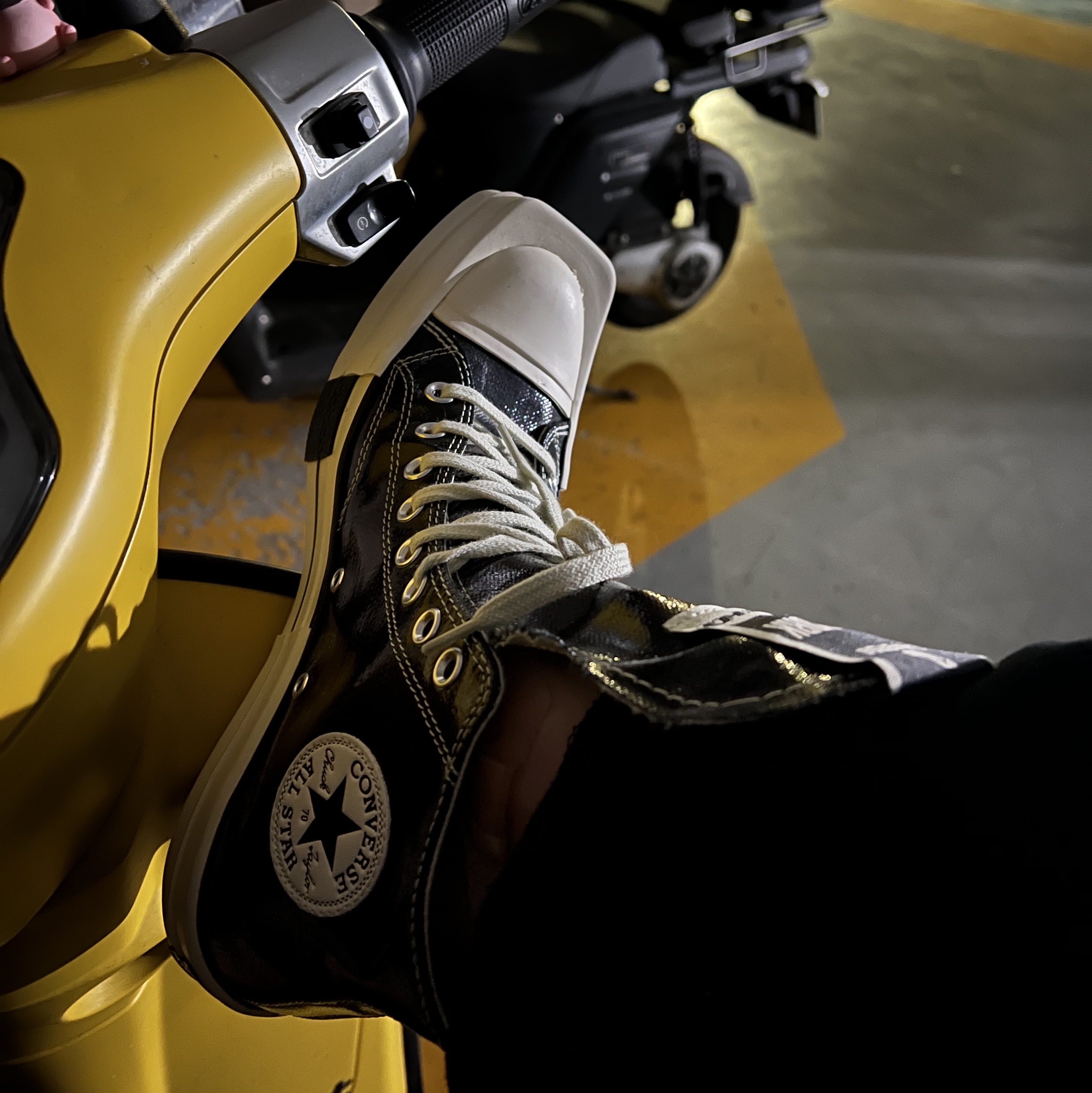 Converse x Drkshdw Turbodrk Chuck 70 Hi Black Lacquered Denim 착용 스타일