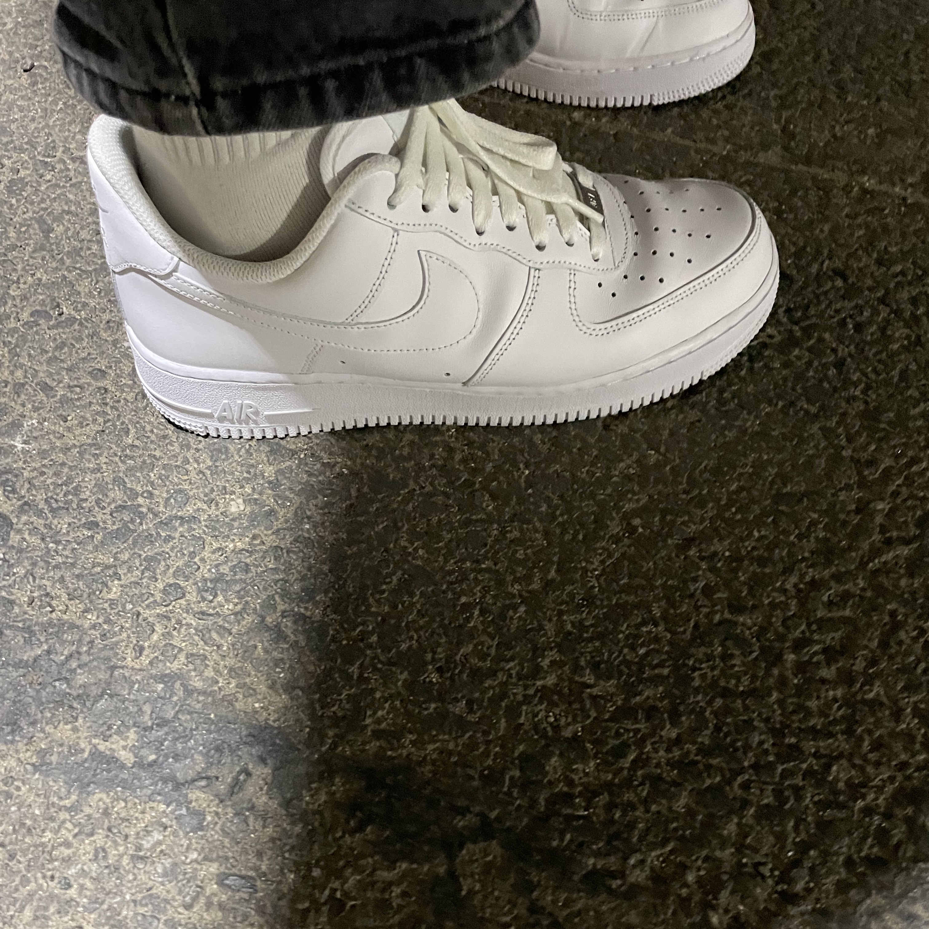 Nike Air Force 1 '07 Low White 착용 스타일