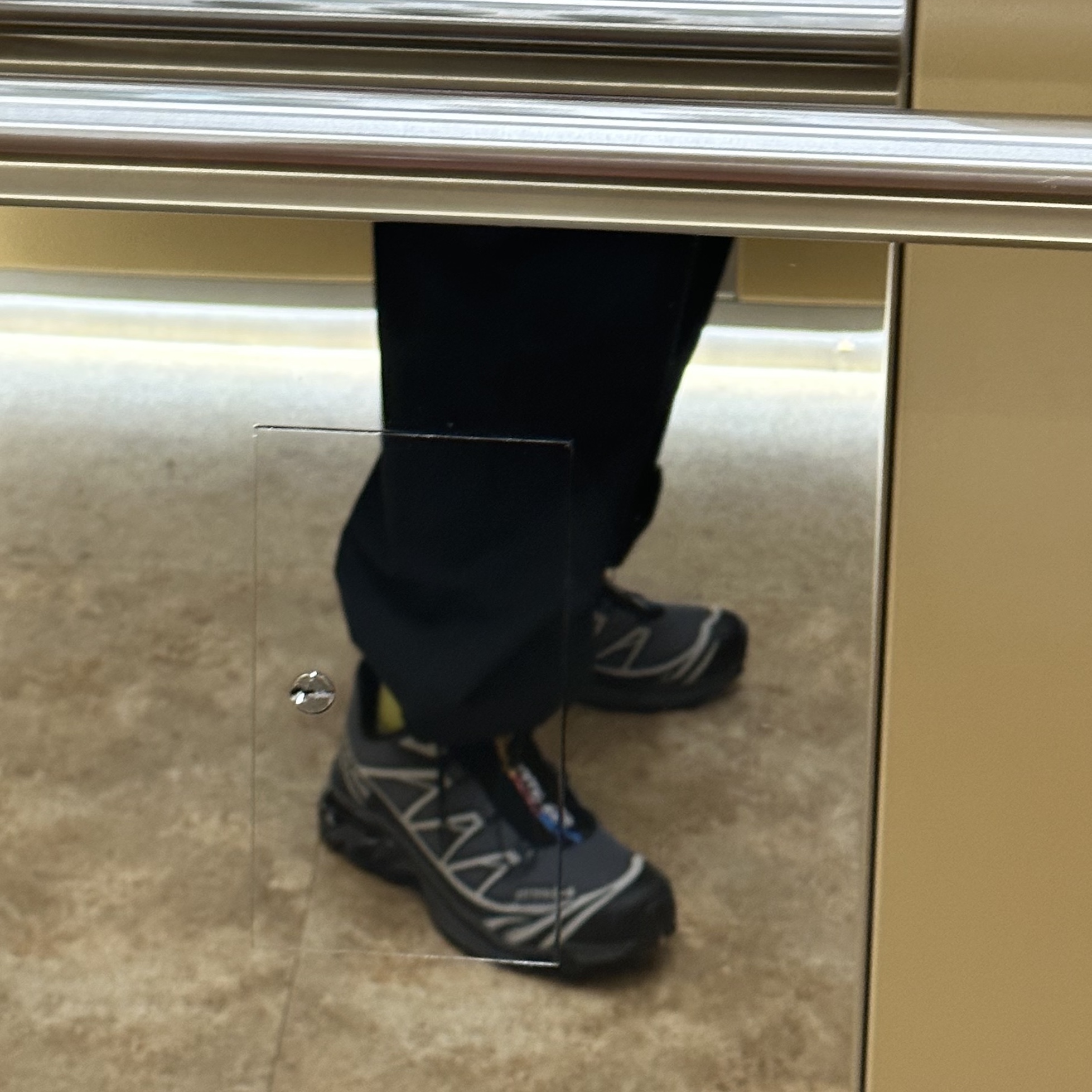 Salomon XT-6 Gore-Tex Black Ebony 착용 스타일