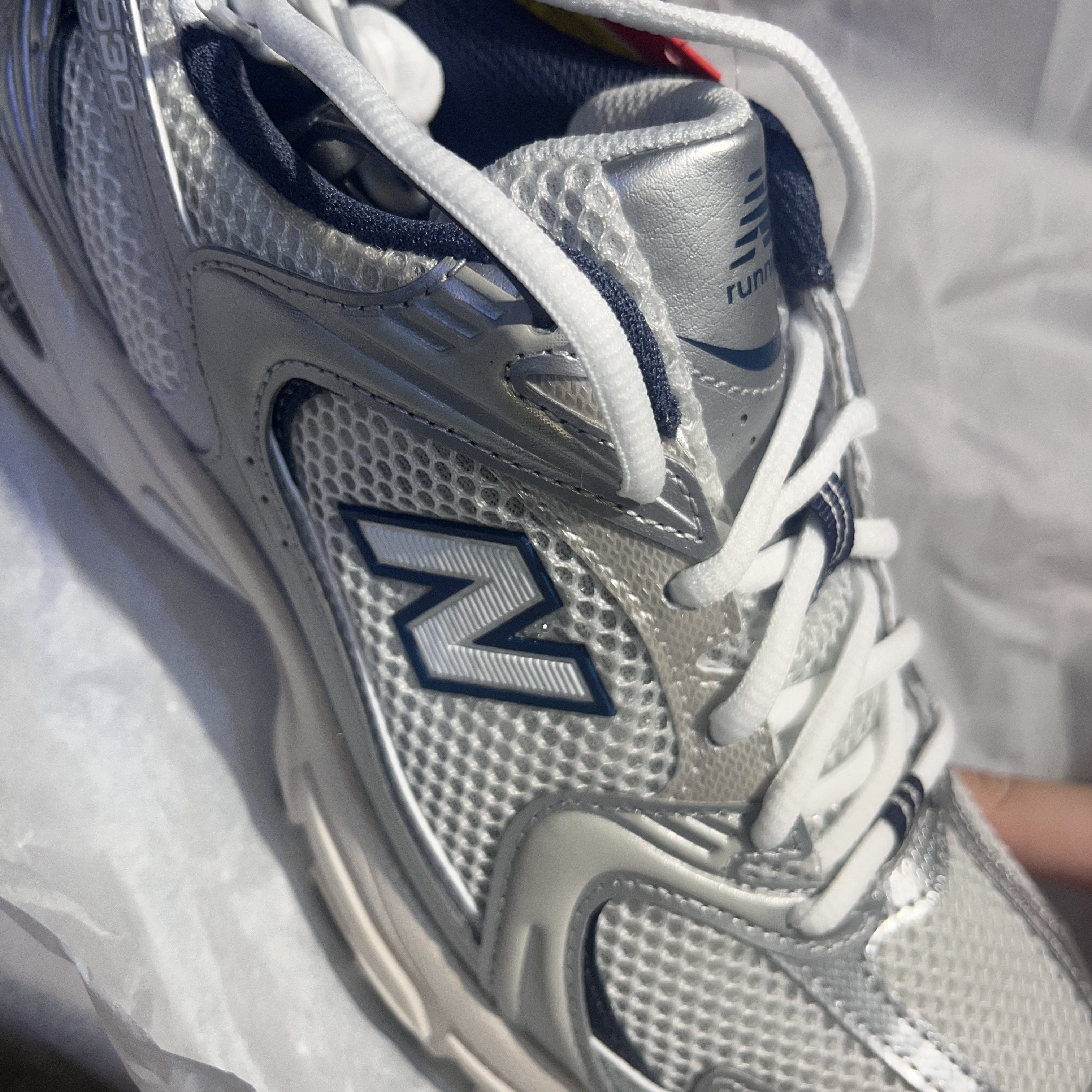 New Balance 530 Steel Grey 착용 스타일