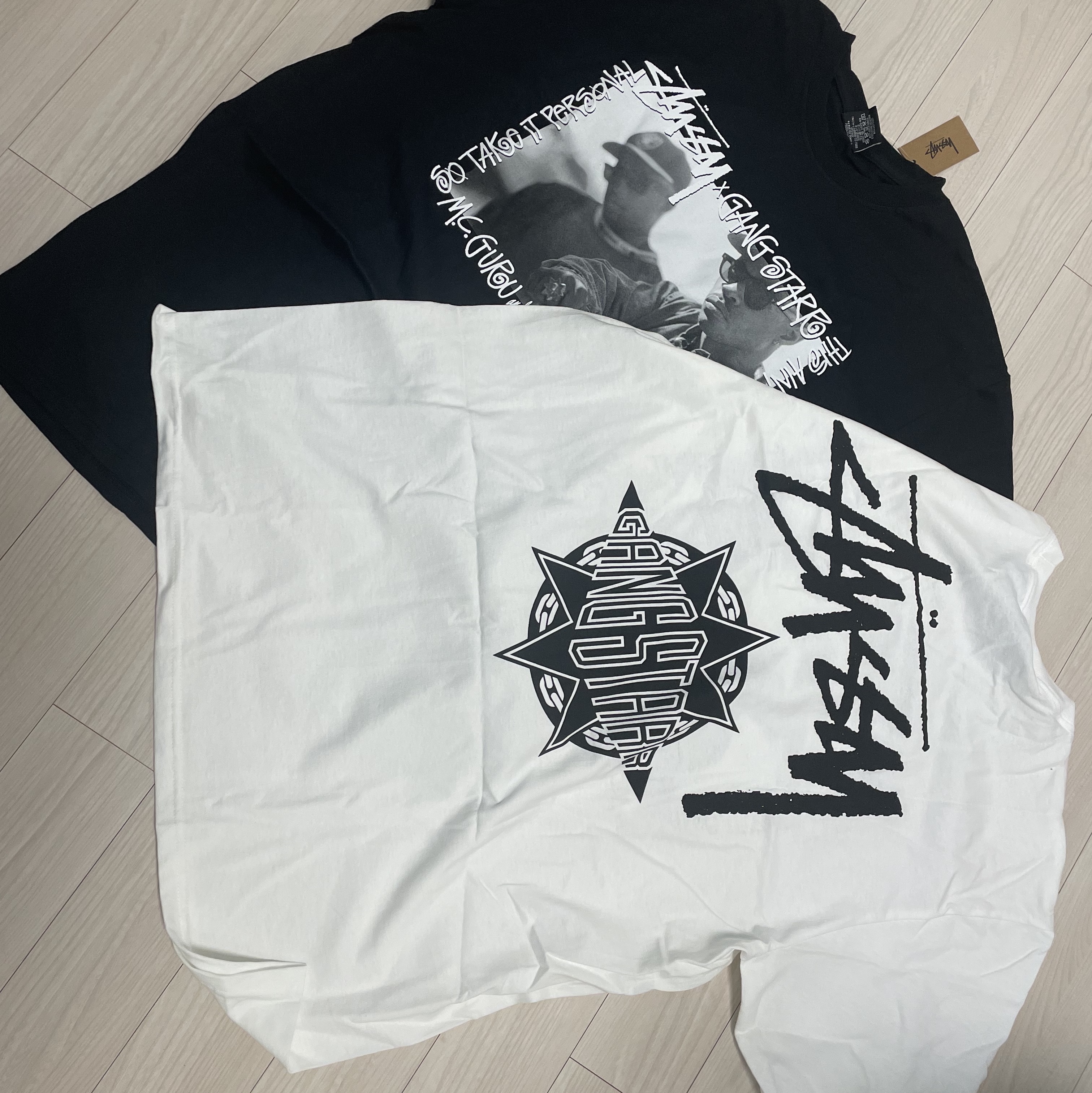 Stussy x Gang Starr Take It Personal T-Shirt White, Stussy x Gang Starr Take It Personal T-Shirt Black 착용 스타일