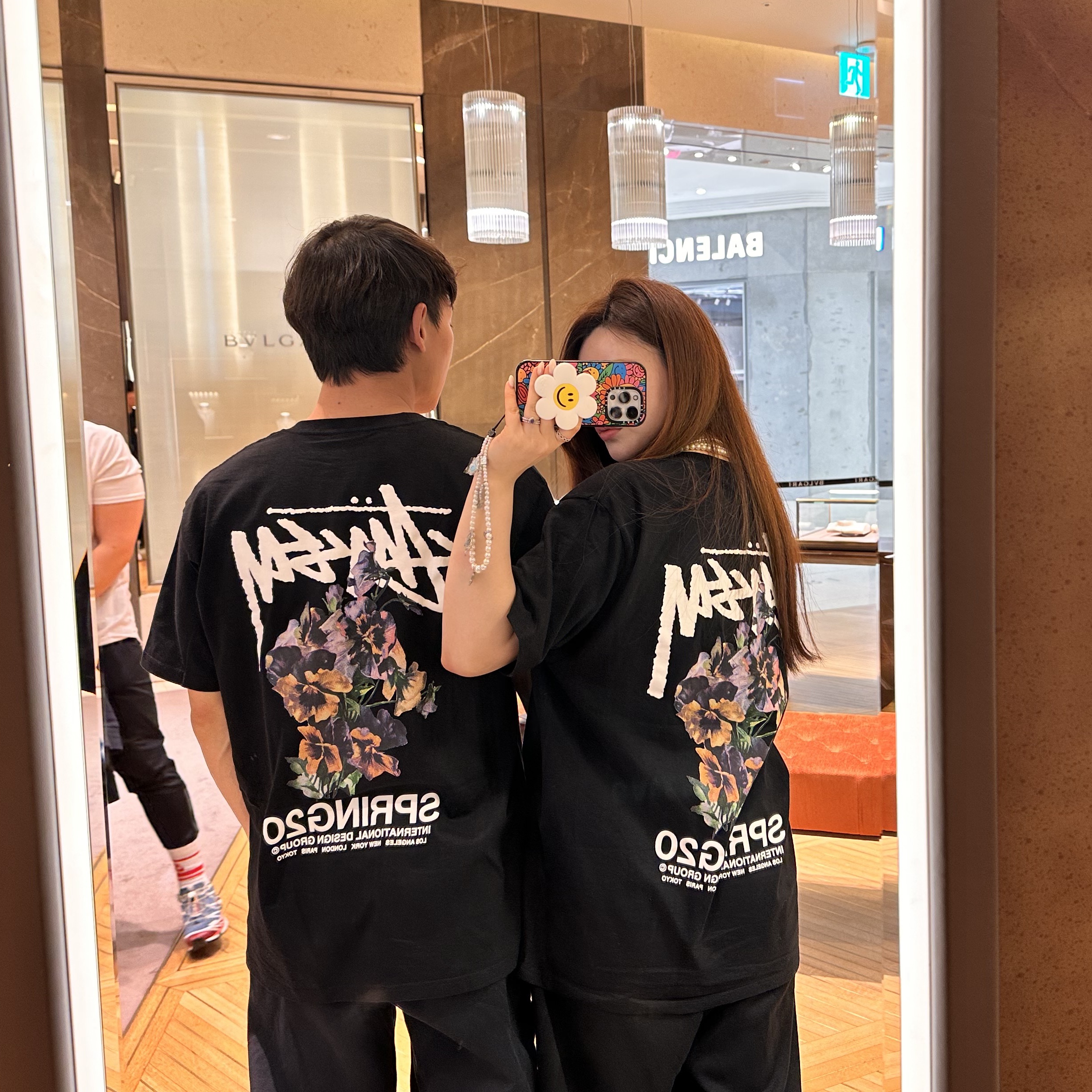Stussy Bouquet T-Shirt Black 착용 스타일