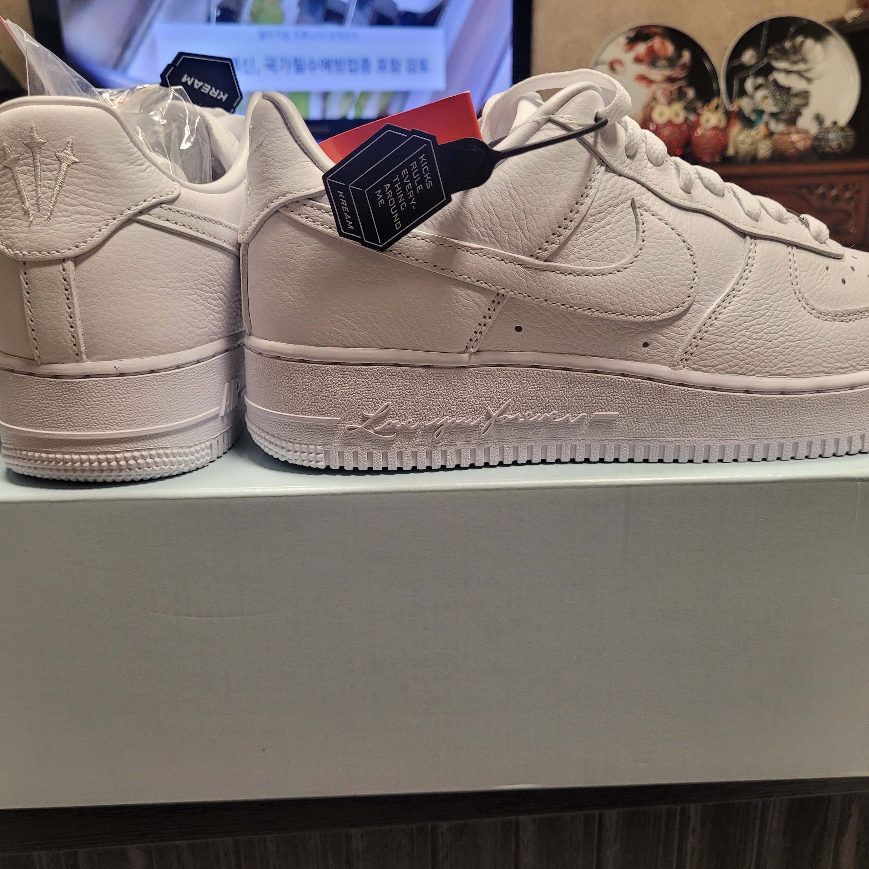 Nike x Drake Nocta Air Force 1 Low SP Certified Lover Boy White 착용 스타일