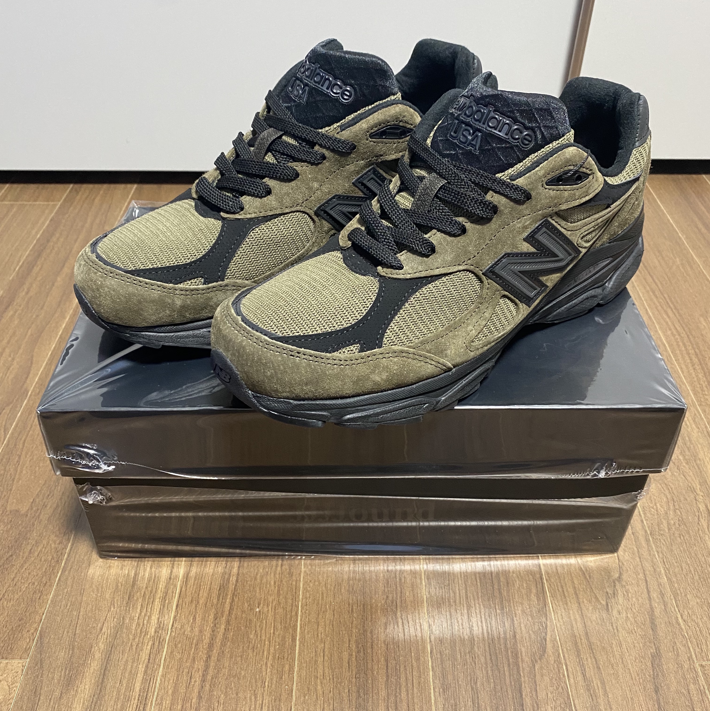 뉴발란스 x JJJ자운드 990v3 브라운 블랙 착용 스타일
