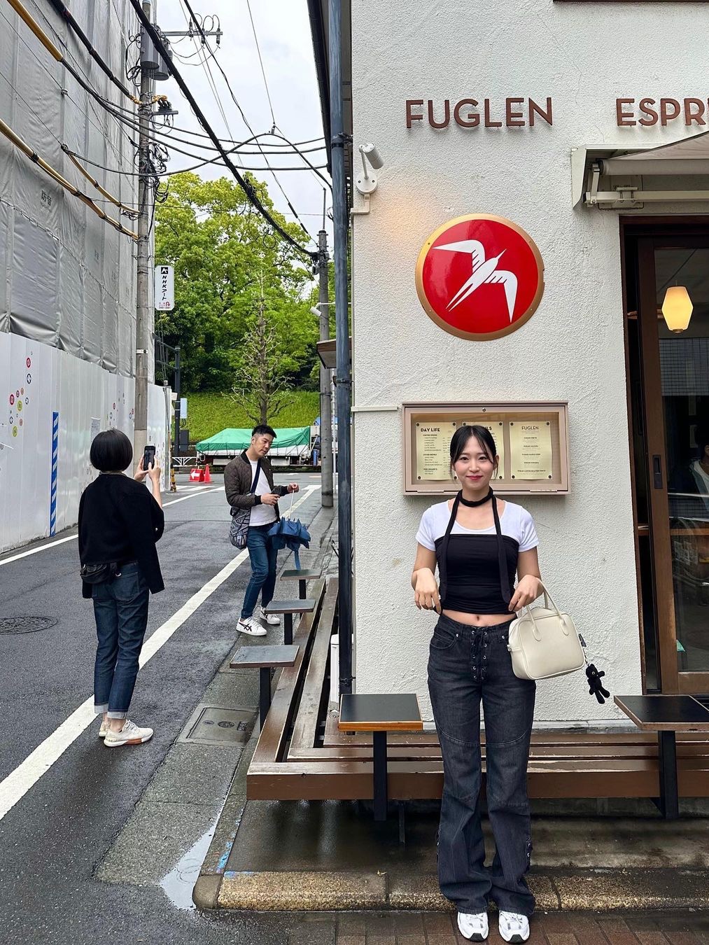 Nieeh Women Square Bag Mini Cream, Nieeh Women Square Bag Mini Black 착용 스타일
