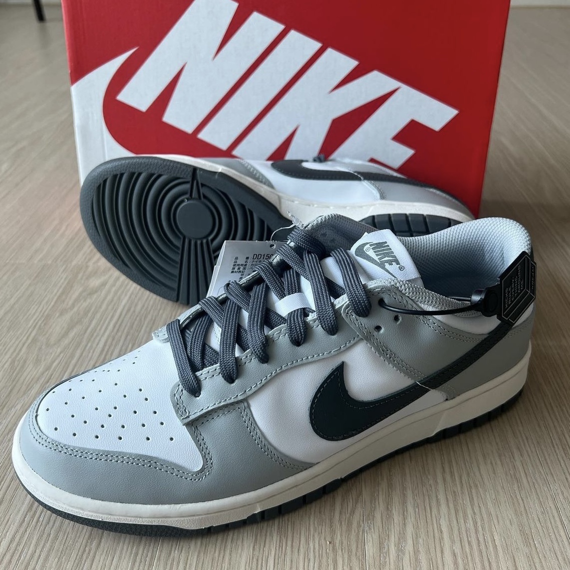 (W) Nike Dunk Low Light Smoke Grey 착용 스타일