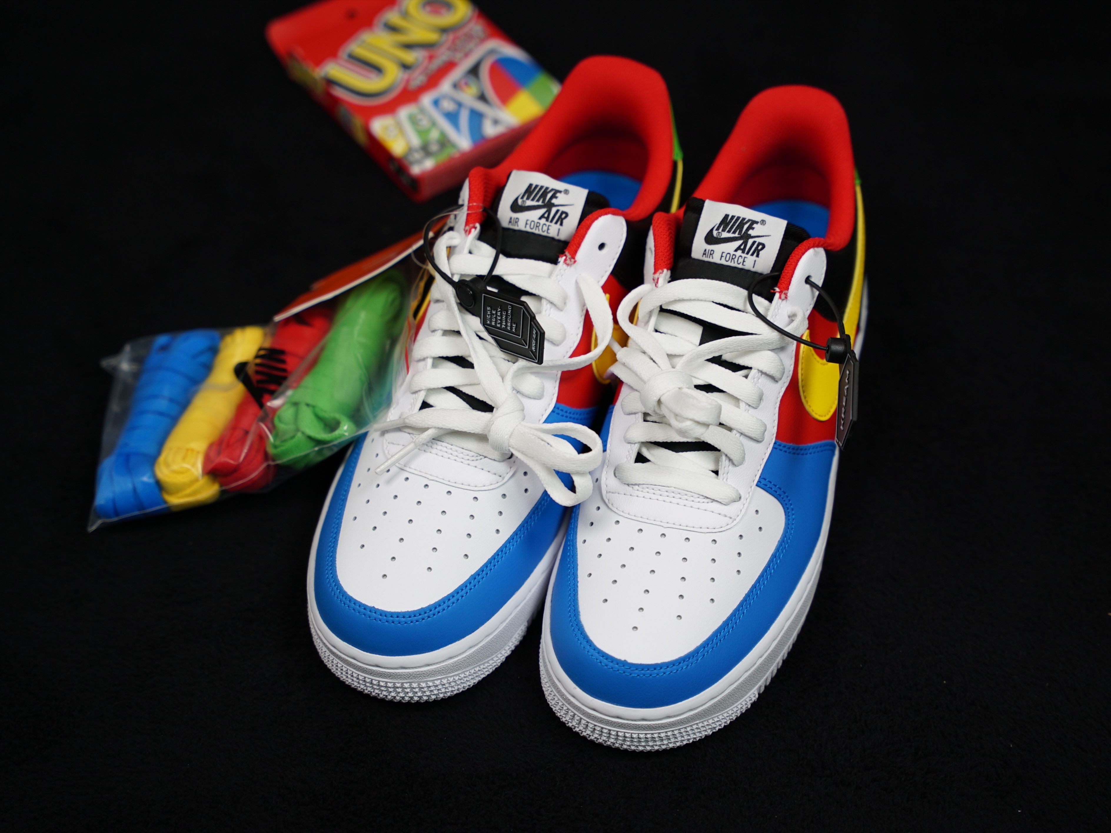Nike x UNO Air Force 1 '07 QS White Yellow Zest 착용 스타일 - 2