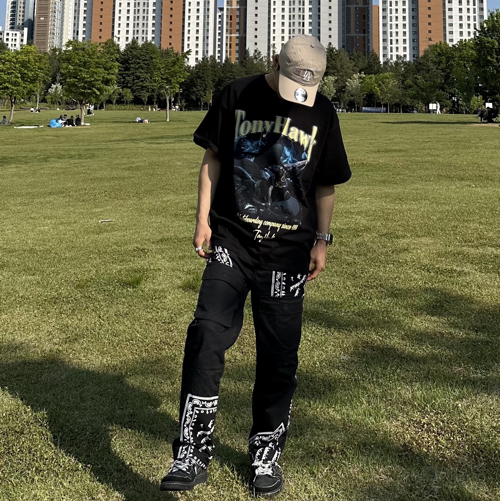 Jordan 1 x Travis Scott Retro Low OG SP Black Phantom 착용 스타일