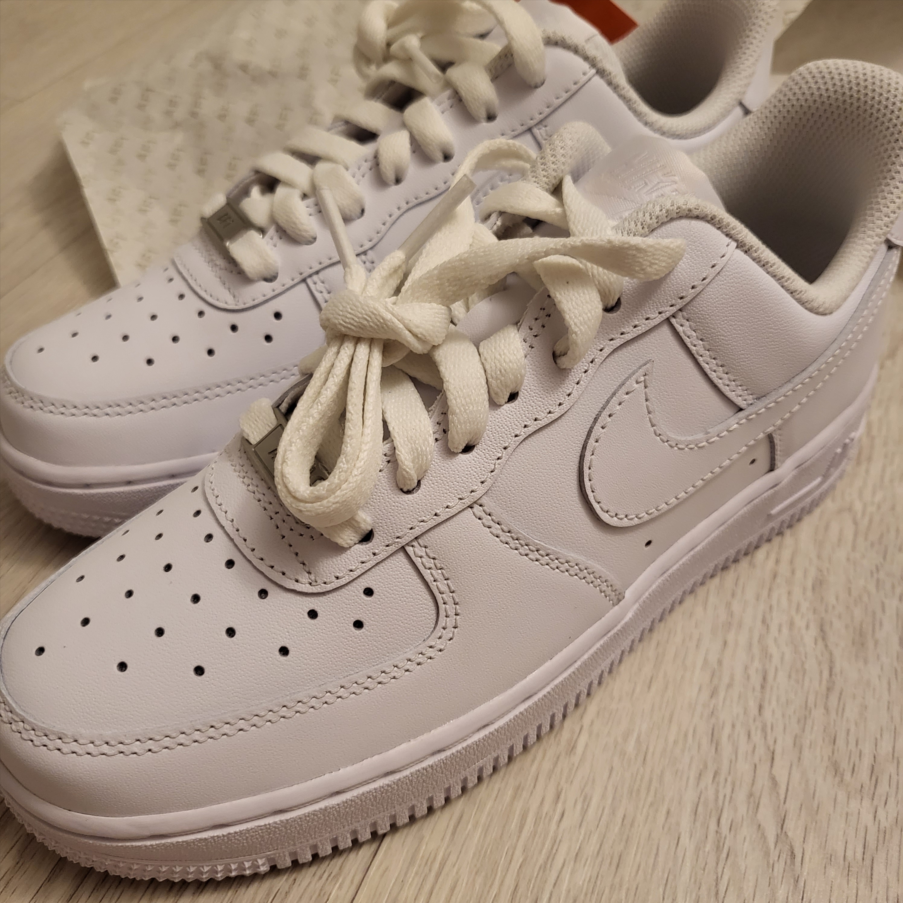 (W) Nike Air Force 1 '07 Low White 착용 스타일