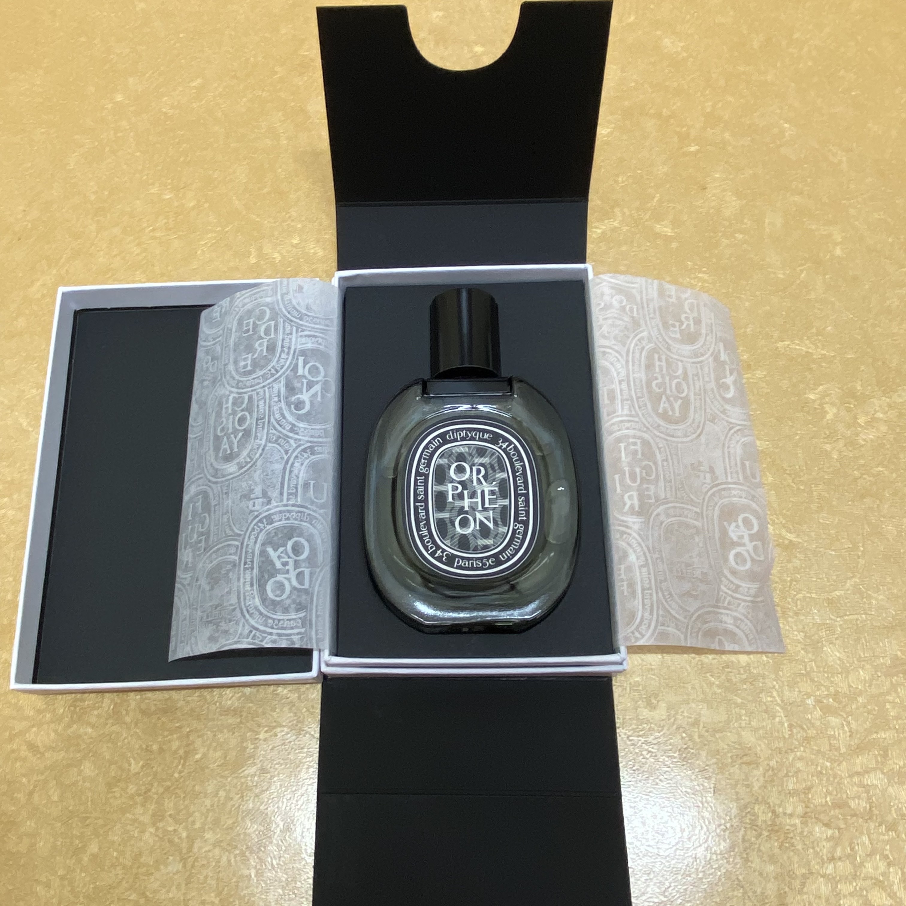 Diptyque Orpheon Eau De Parfum 75ml 착용 스타일 - 2