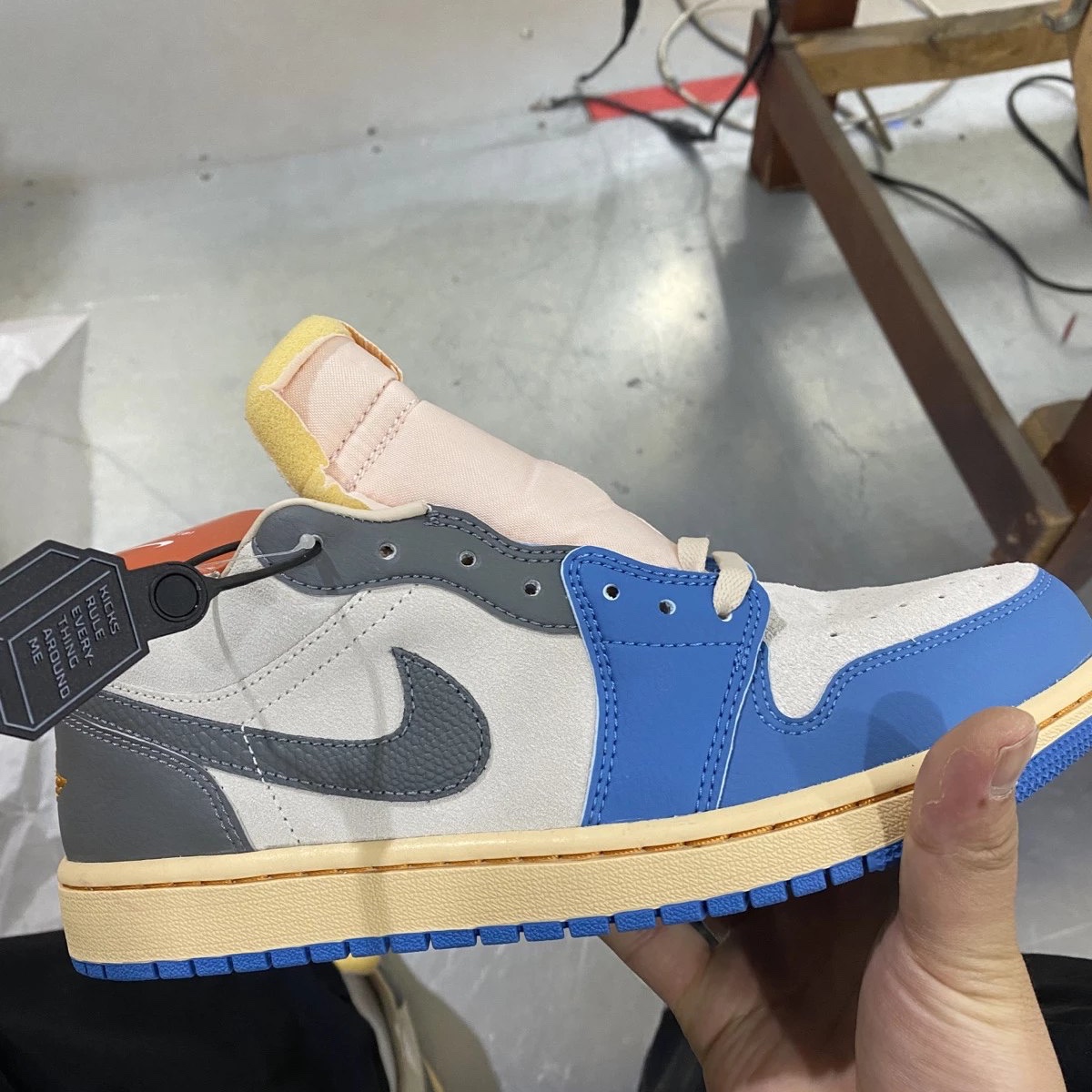 Jordan 1 Low SE Tokyo 96 착용 스타일