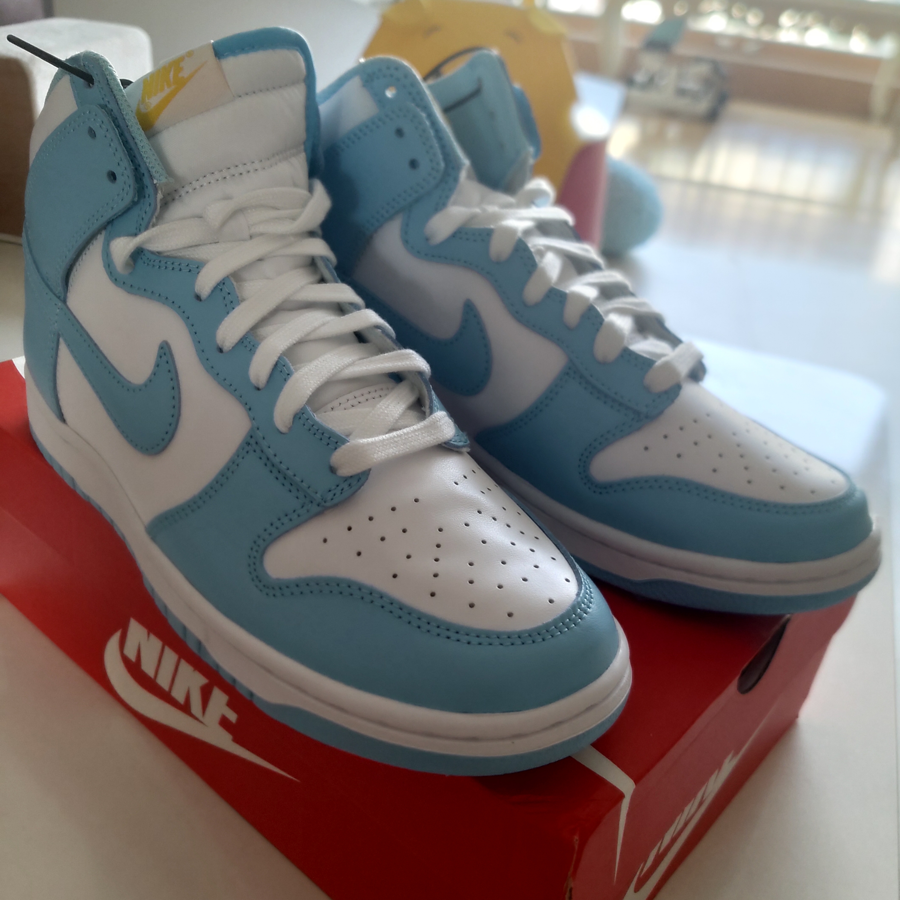 Nike Dunk High Retro Blue Chill 착용 스타일