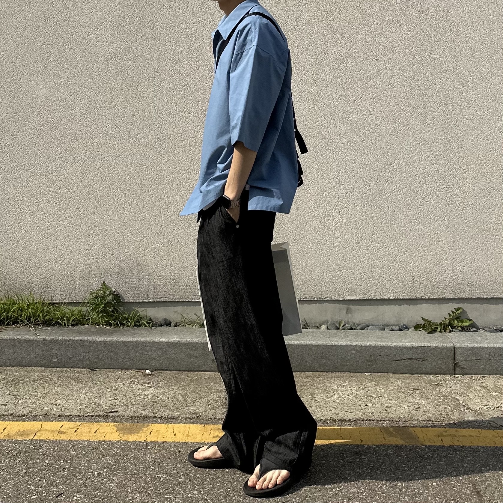Oofos OOriginal Black 착용 스타일 - 3