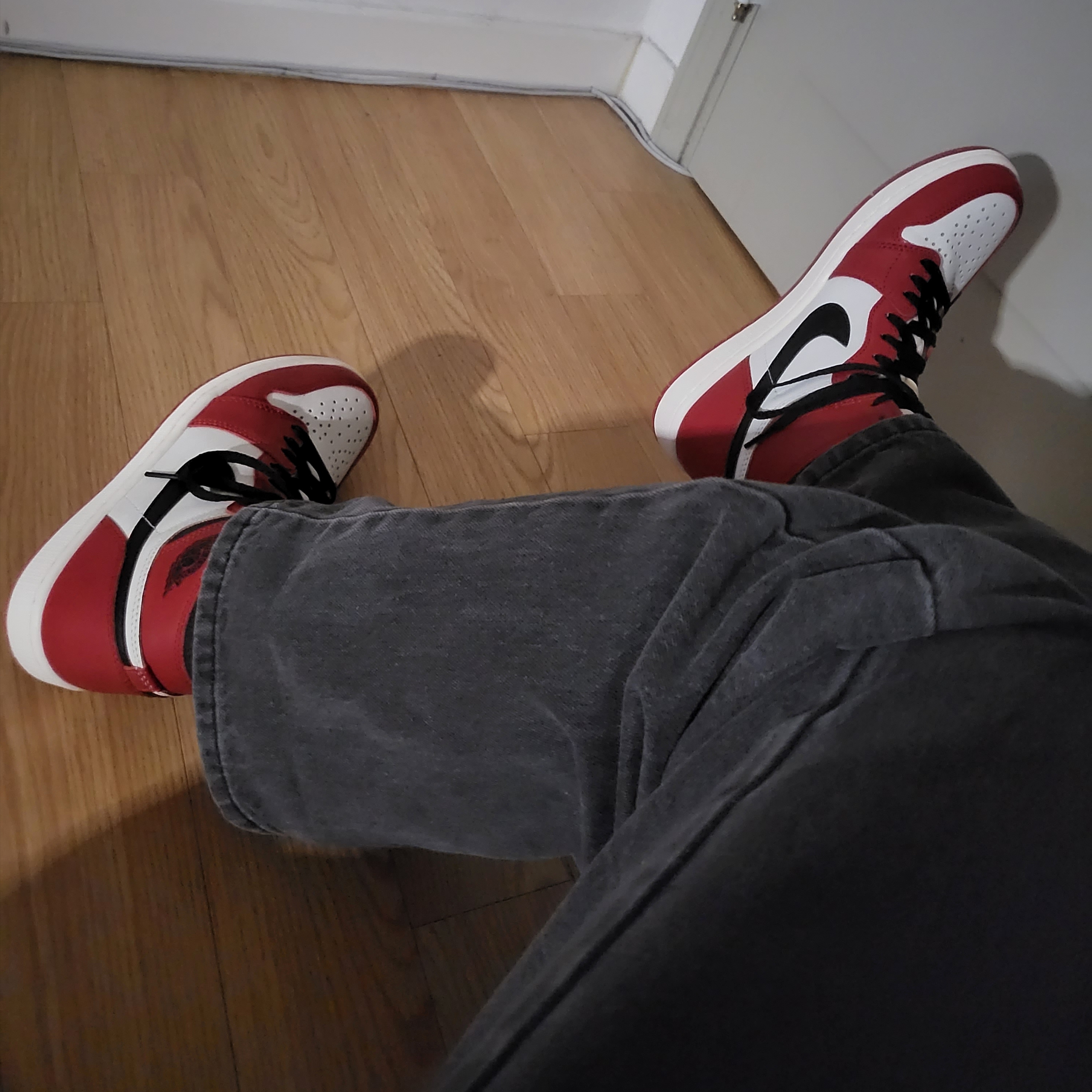 Jordan 1 Retro High OG Chicago 2022 착용 스타일 - 2