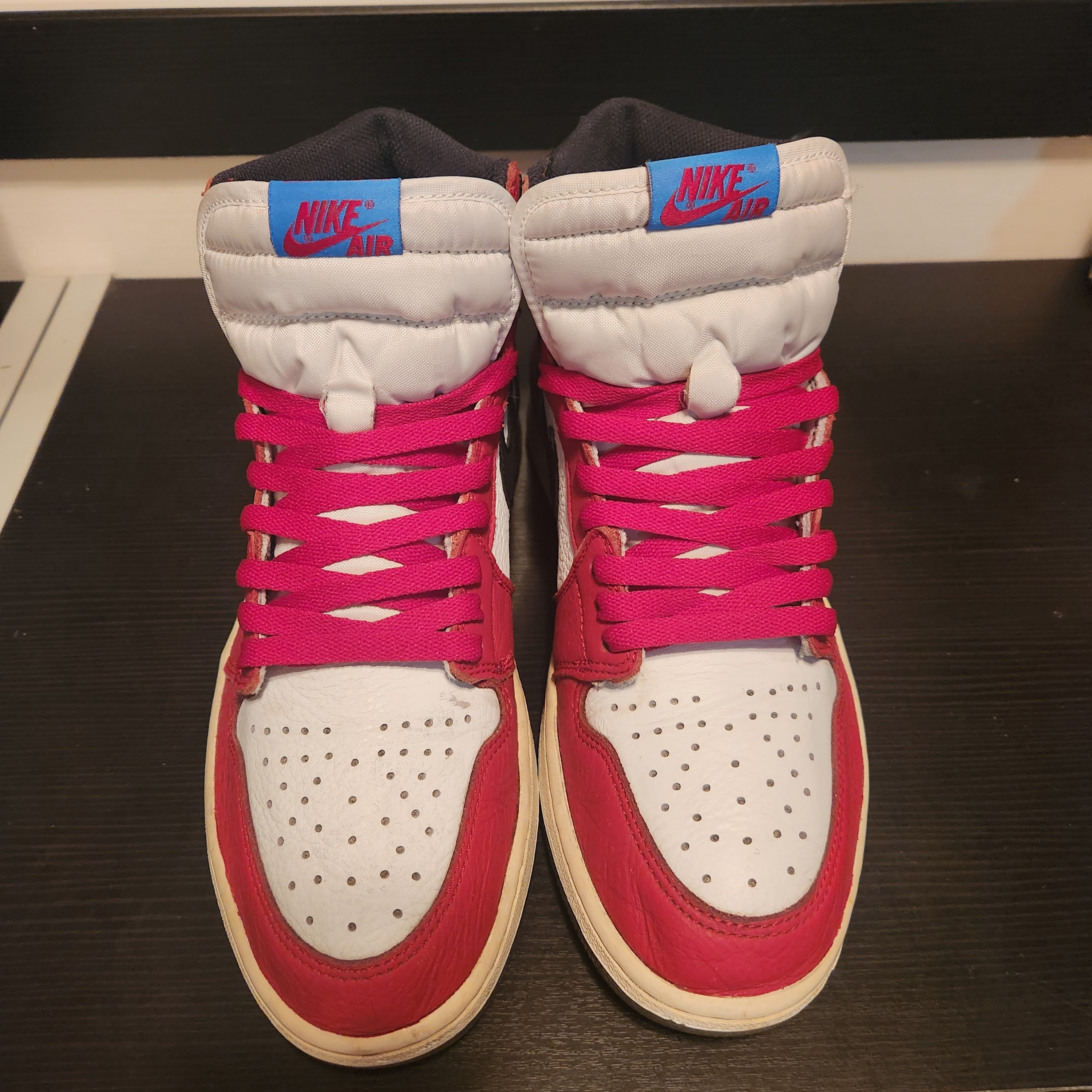 Jordan 1 Retro High Spider-Man Origin Story 착용 스타일 - 1