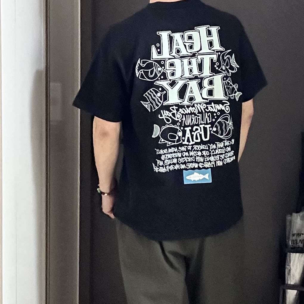 Stussy x Heal The Bay Ocean Pigment Dyed T-Shirt Black 착용 스타일 - 4