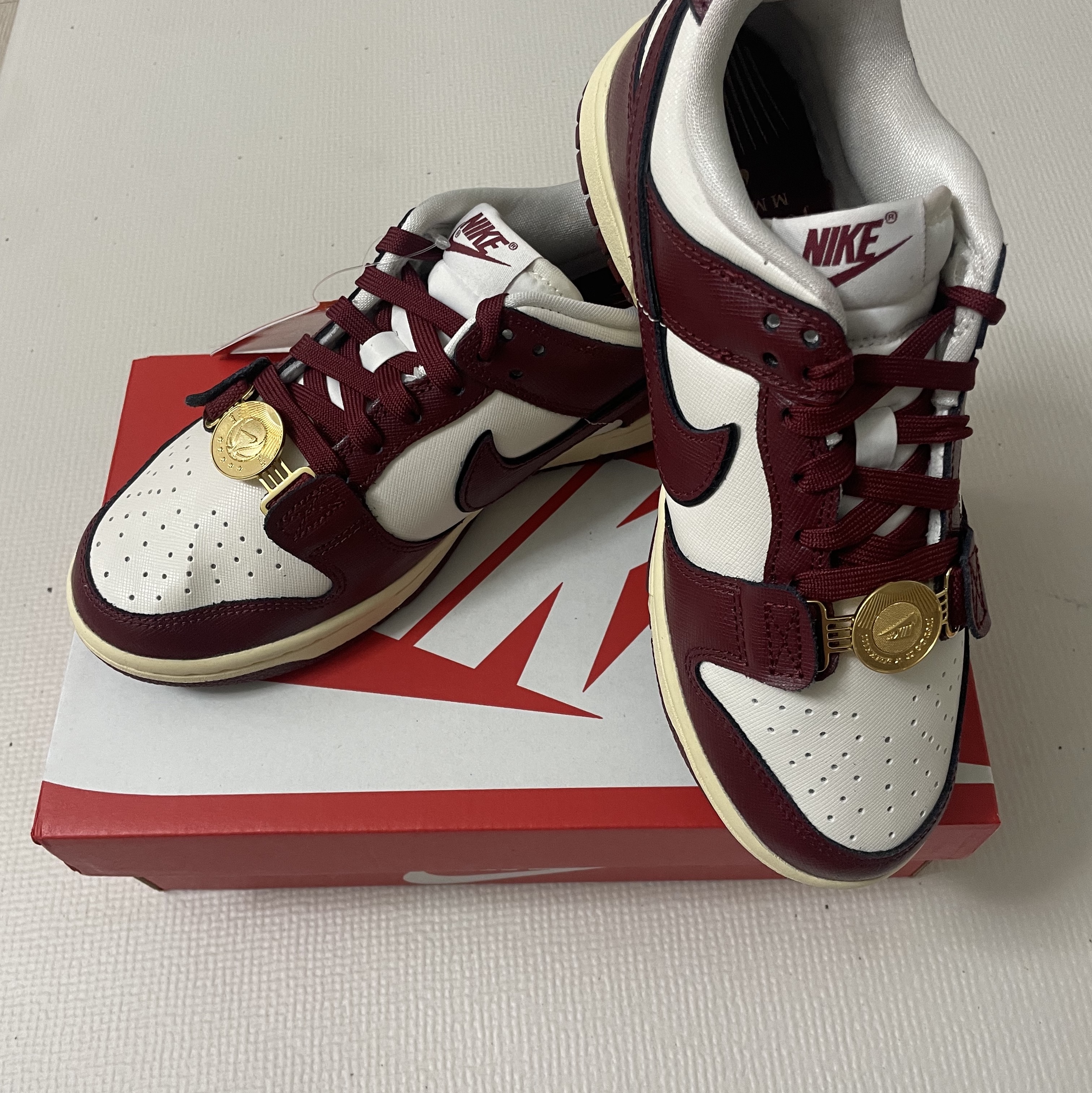 (W) Nike Dunk Low SE Pendant 착용 스타일 - 1