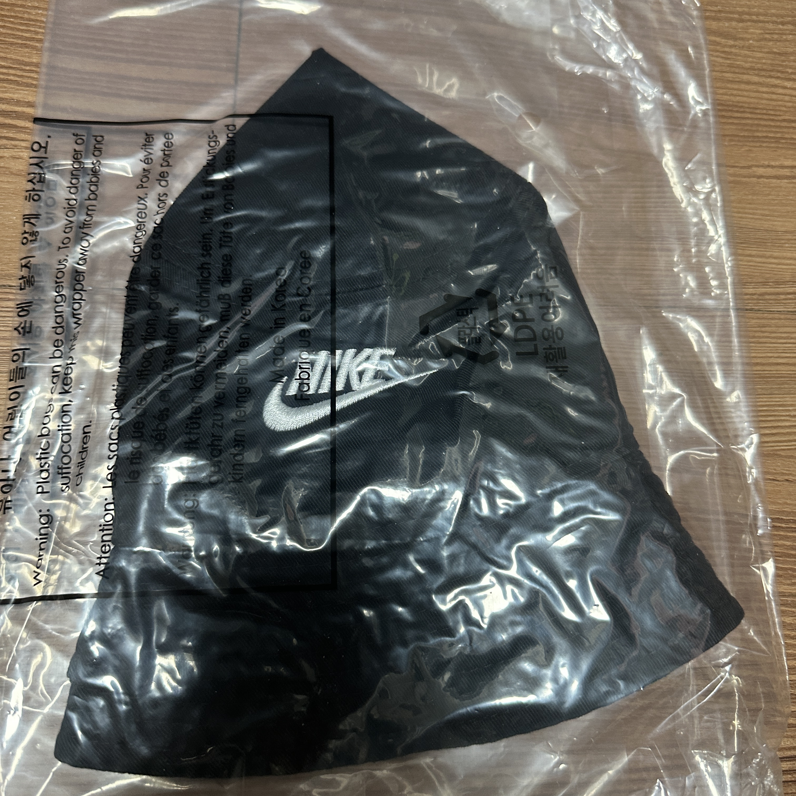 Nike Futura Washed Bucket Hat Black 착용 스타일