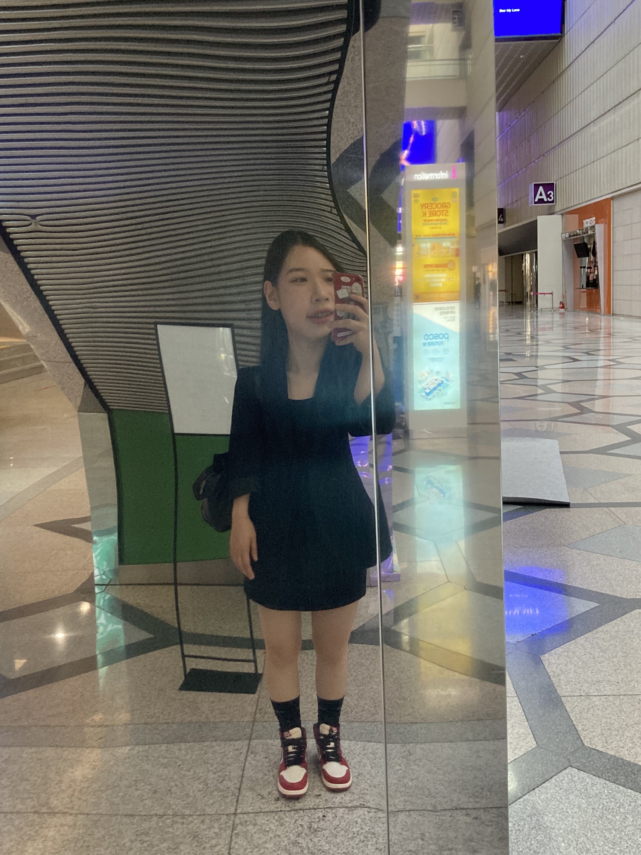 (GS) 조던 1 레트로 하이 OG 시카고 2022, 조던 1 레트로 하이 OG 시카고 2022 착용 스타일 - 3