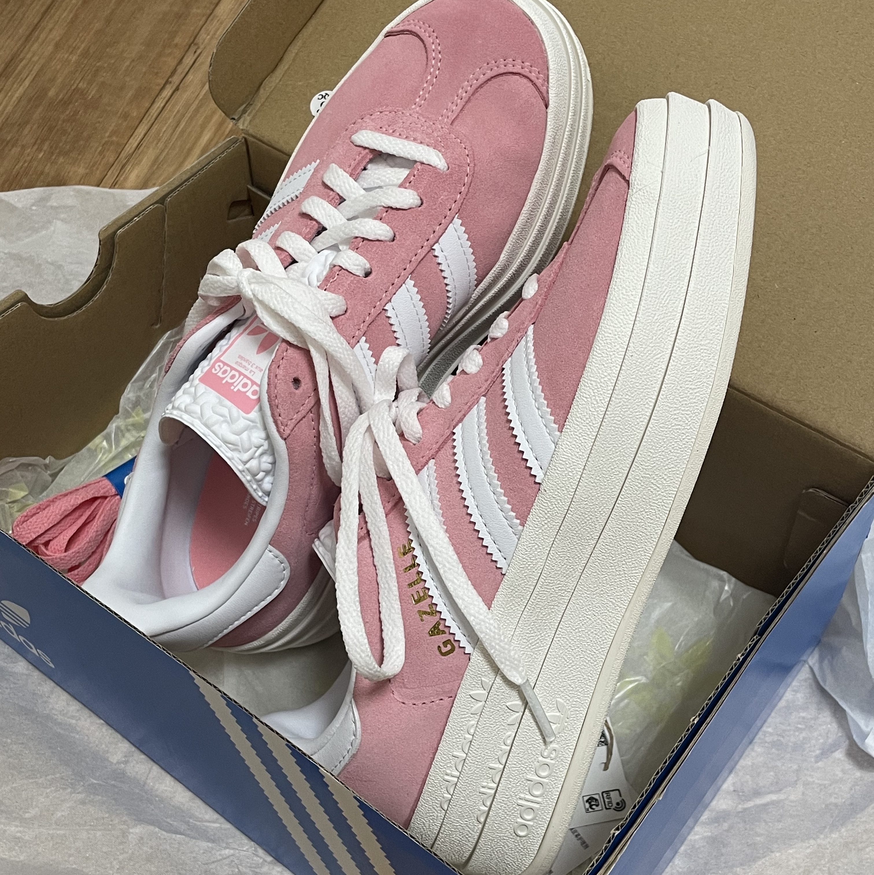 (W) Adidas Gazelle Bold Super Pop 착용 스타일 - 2