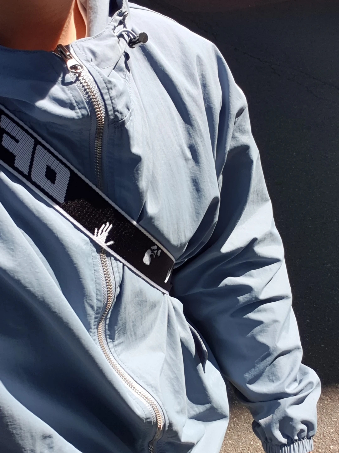 Off-White x Amore Pacific Protection Box (Without Cosmetics) 착용 스타일