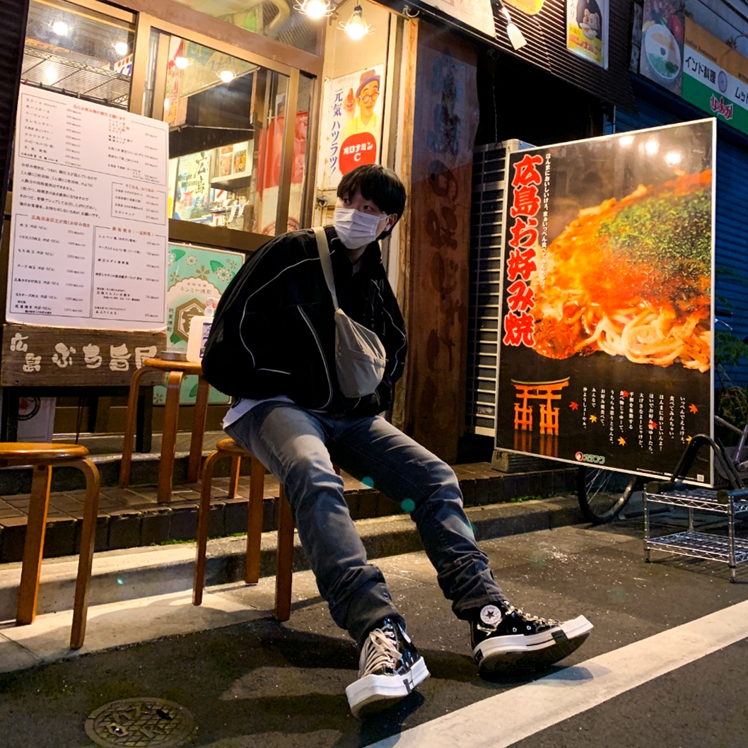 Ader Error Bant Jumper Noir, Undermycar Legion.03 Slim Fit Blue Stitch Washed Jeans Washed Gray 착용 스타일