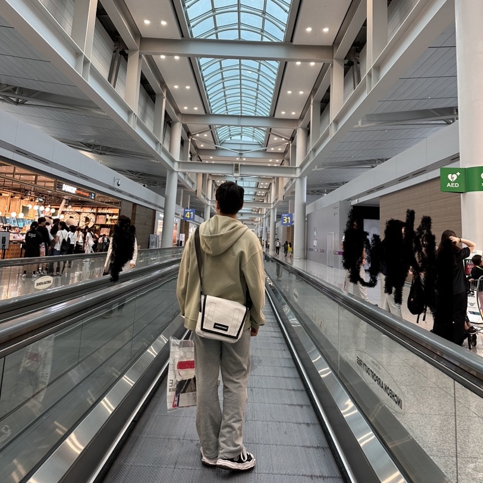 Ader Error Twin Heart Logo Hoodie Zip-Up Khaki, Ader Error Og; Tab @HT Noir 착용 스타일 - 1