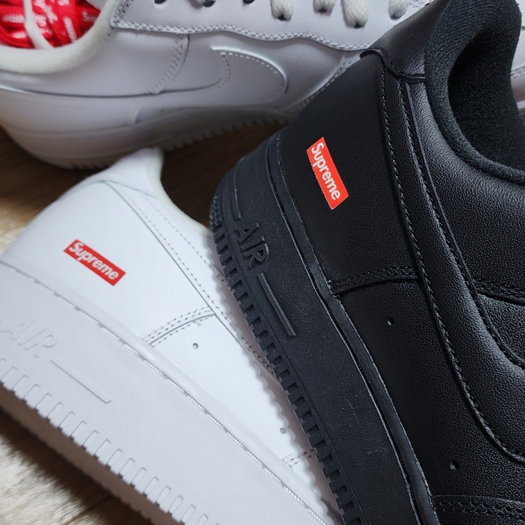 Nike x Supreme Air Force 1 Low Black, Nike x Supreme Air Force 1 Low White 착용 스타일