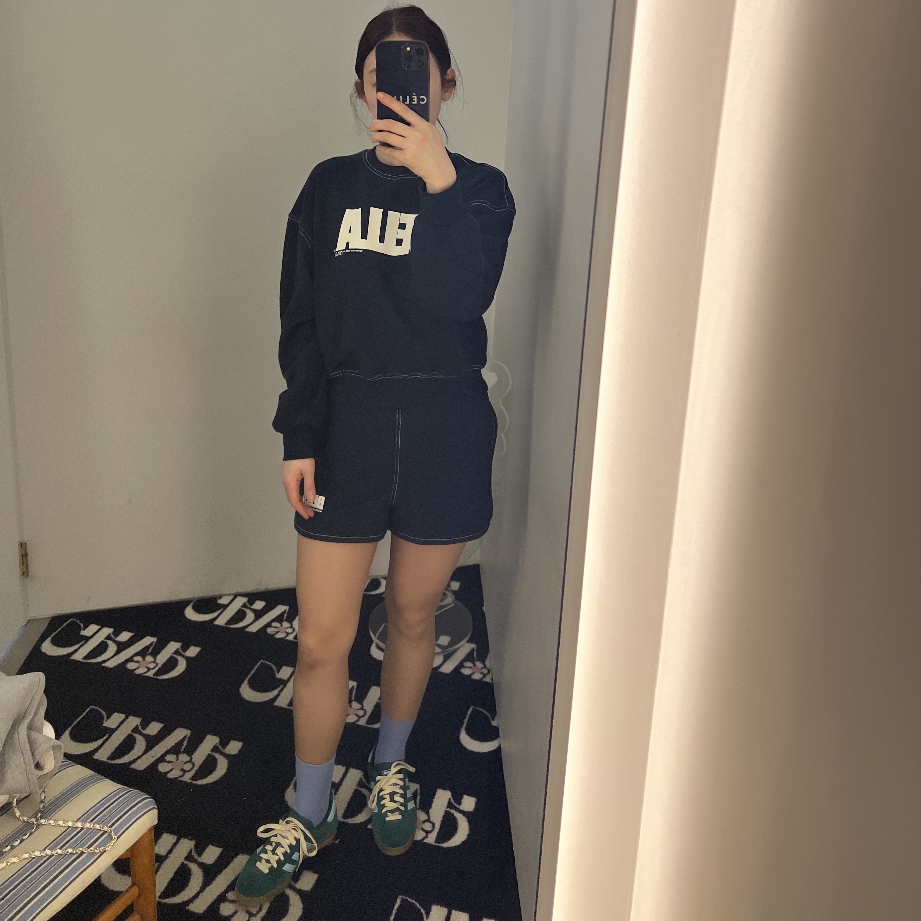 Adidas Gazelle Indoor Collegiate Green Hazy Sky 착용 스타일 - 2