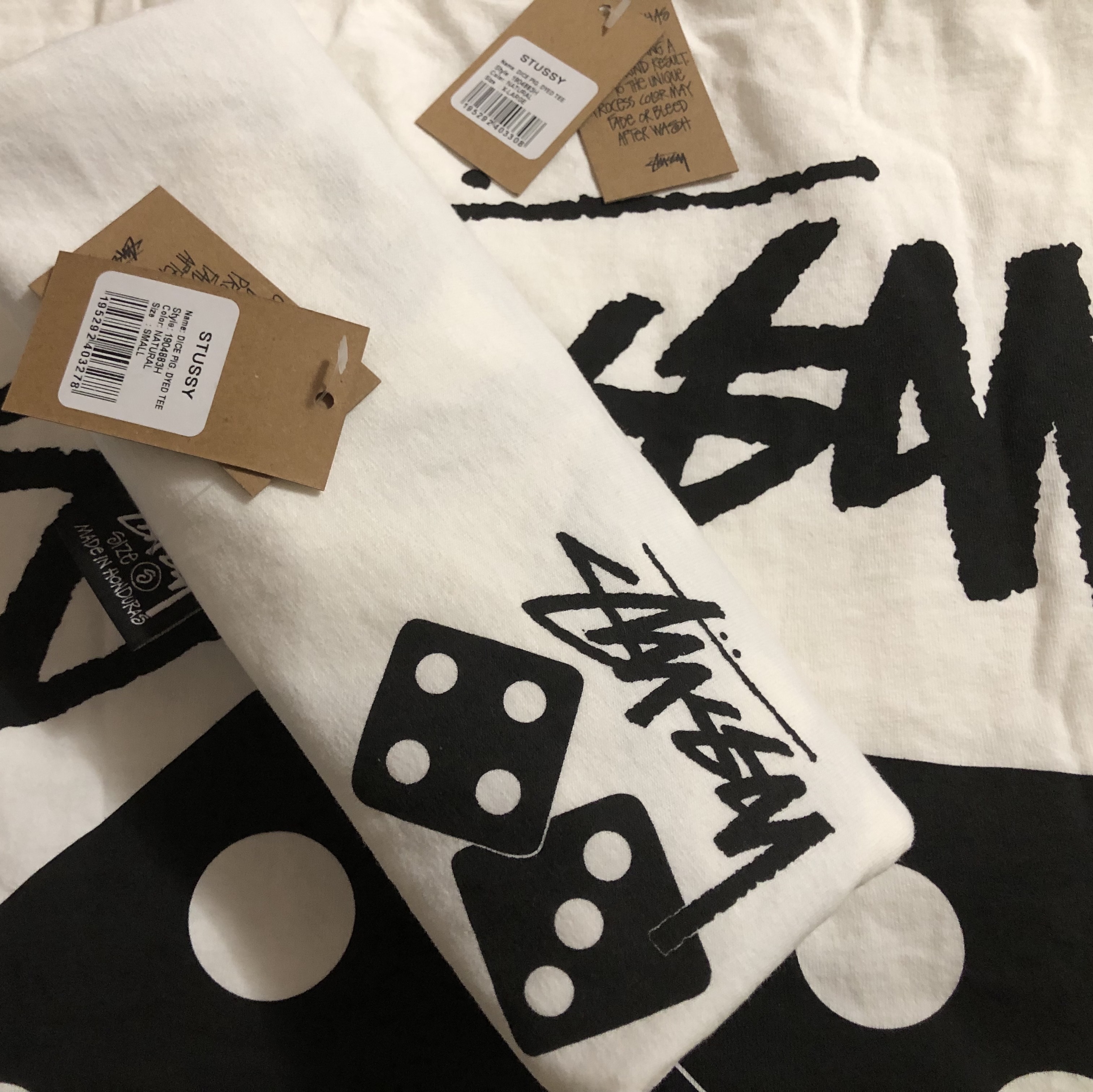 Stussy Dice Pigment Dyed T-Shirt Black 2023 착용 스타일