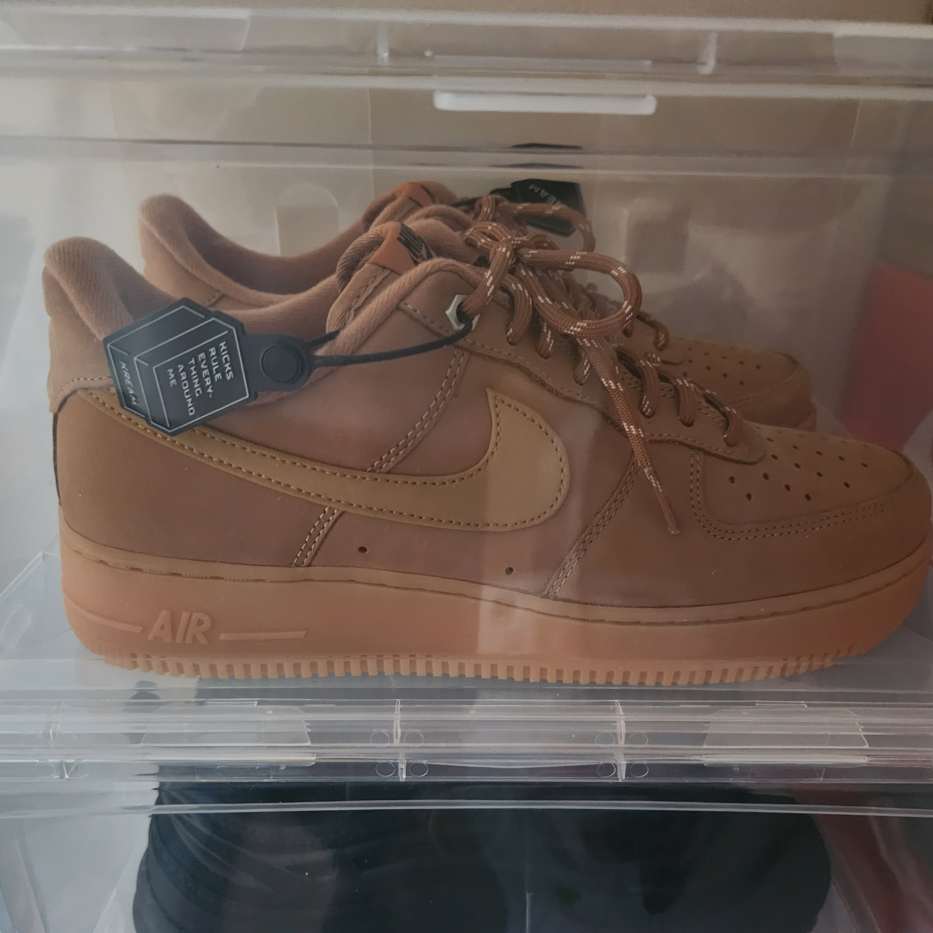 Nike Air Force 1 '07 WB Flax 착용 스타일 - 2