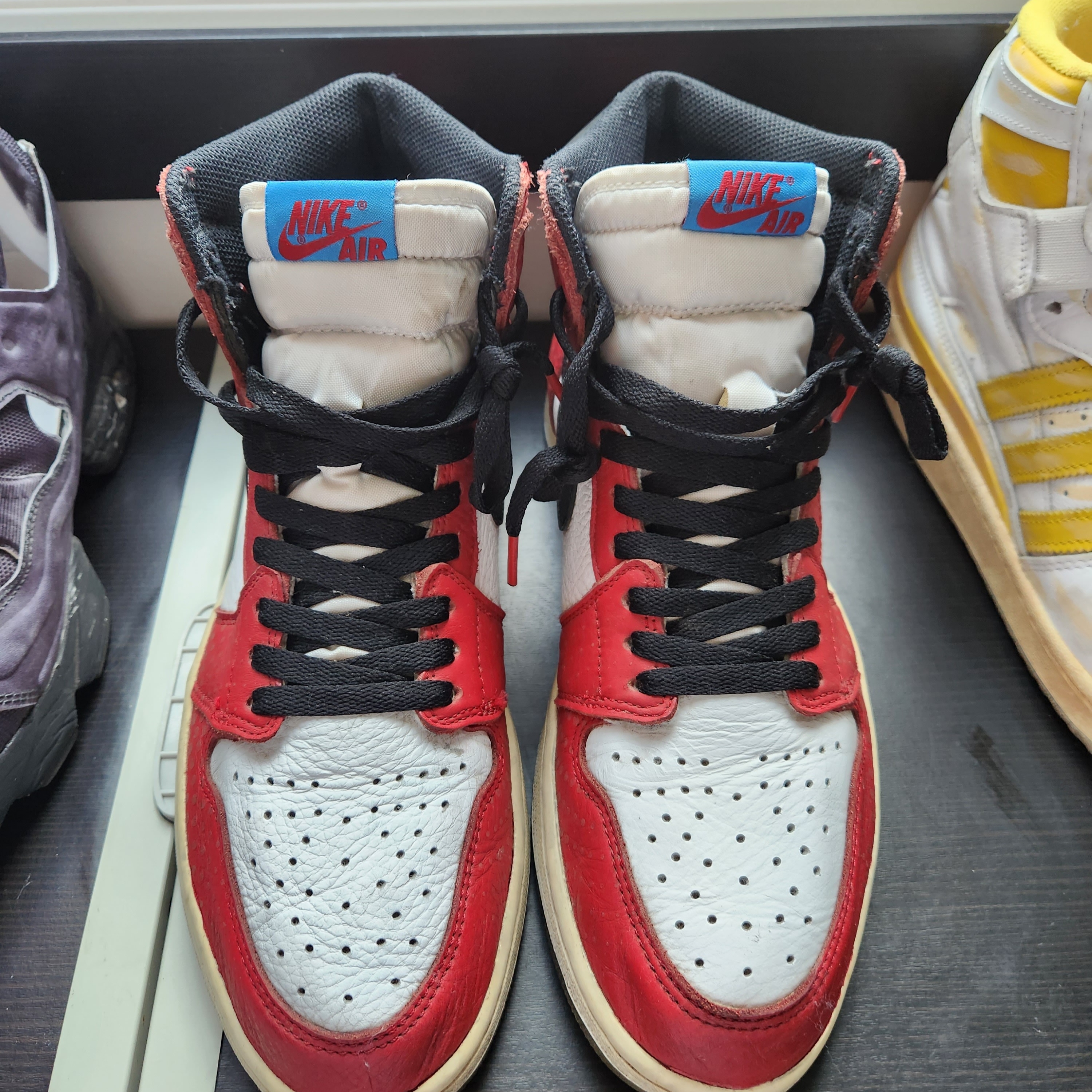 Jordan 1 Retro High Spider-Man Origin Story 착용 스타일 - 2