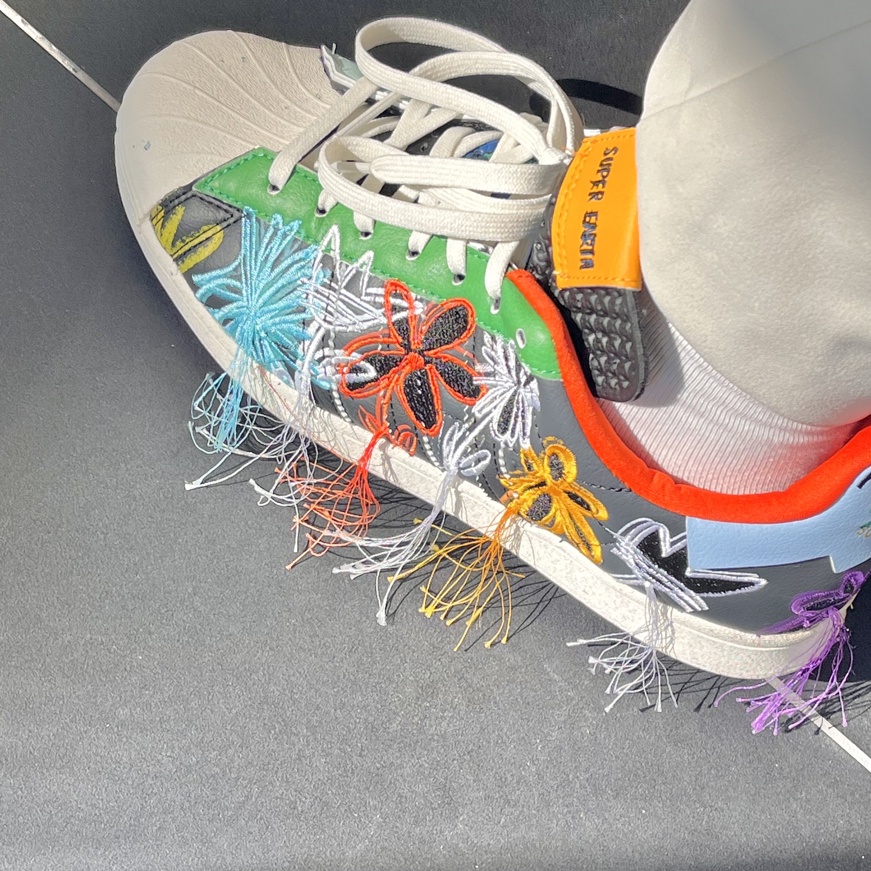 Adidas x Sean Wotherspoon Superstar Superearth Black 착용 스타일