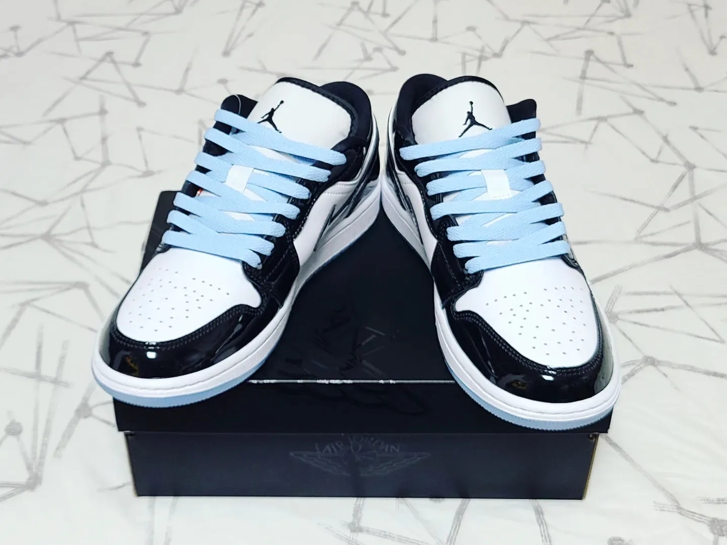 Jordan 1 Low SE Concord 착용 스타일 - 3
