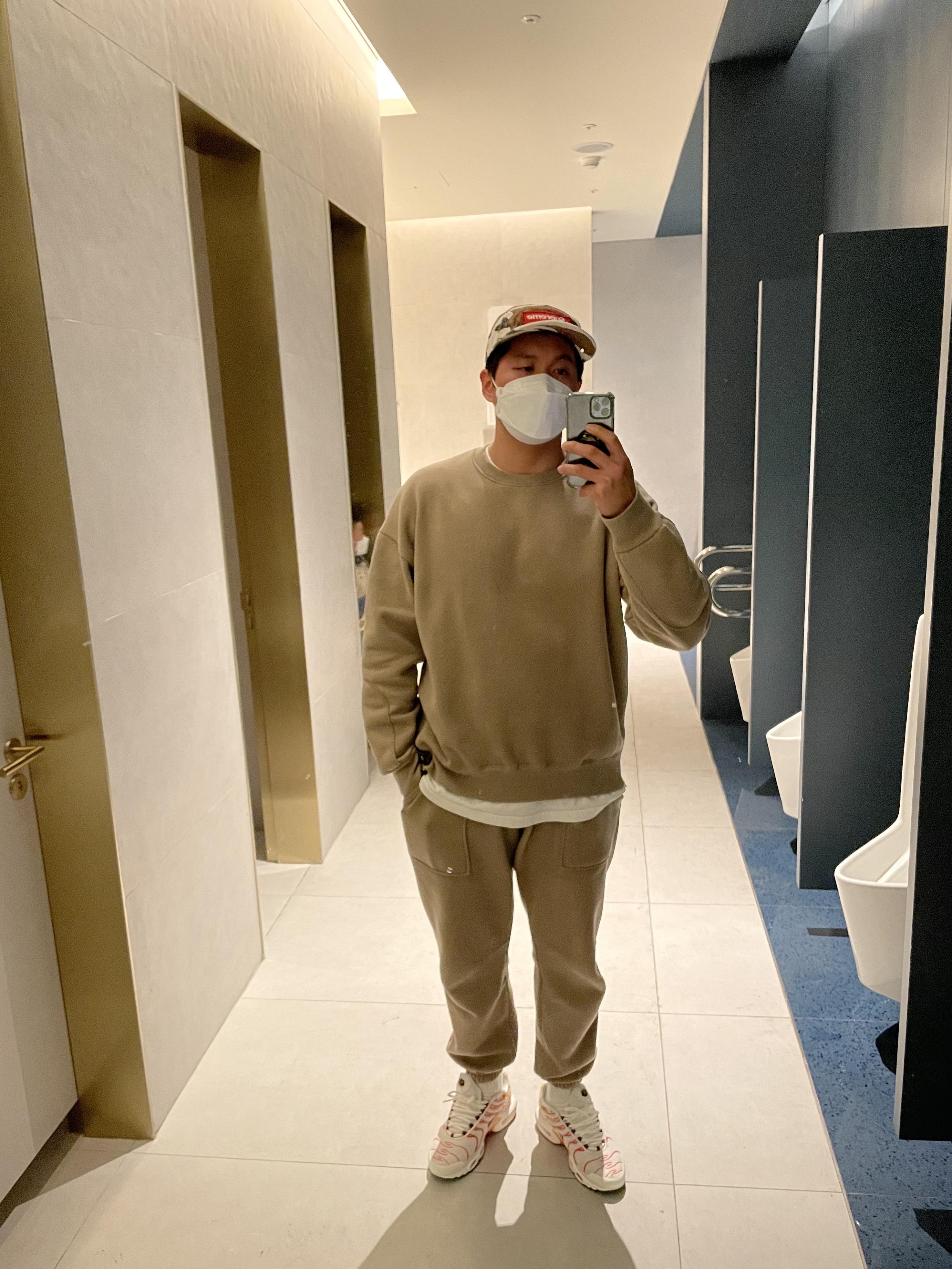 나이키 에어맥스 플러스 선번 착용 스타일