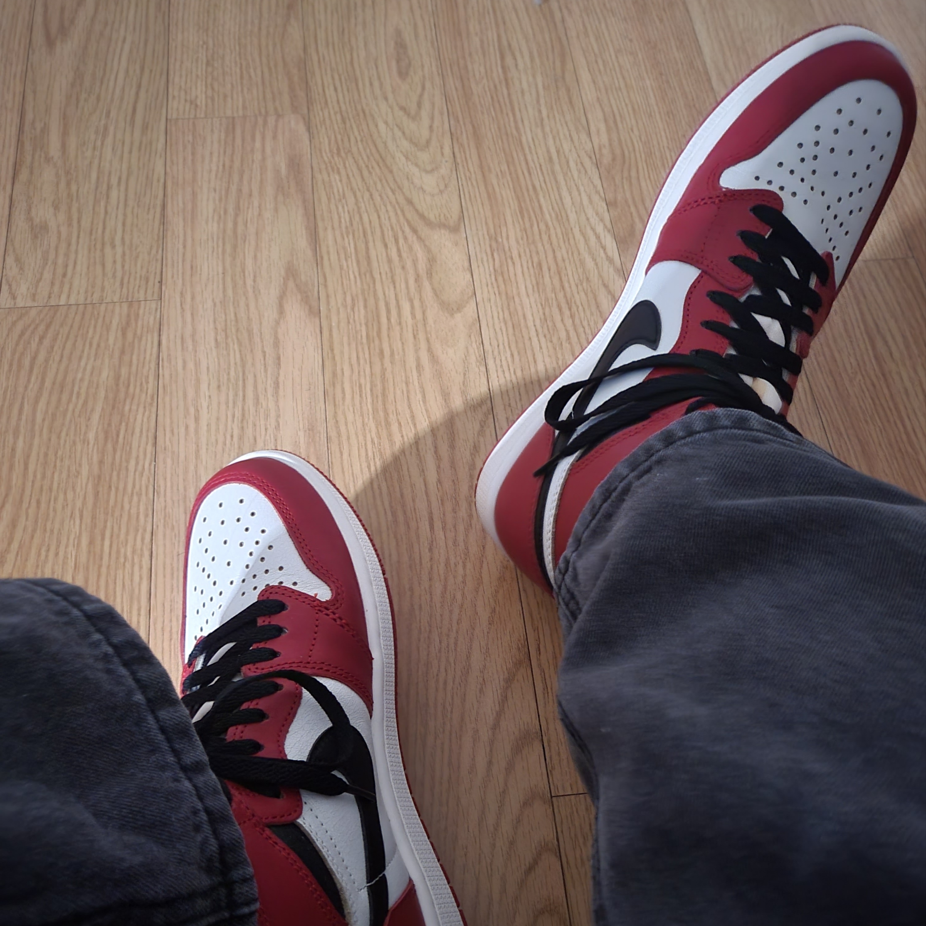 Jordan 1 Retro High OG Chicago 2022 착용 스타일 - 1