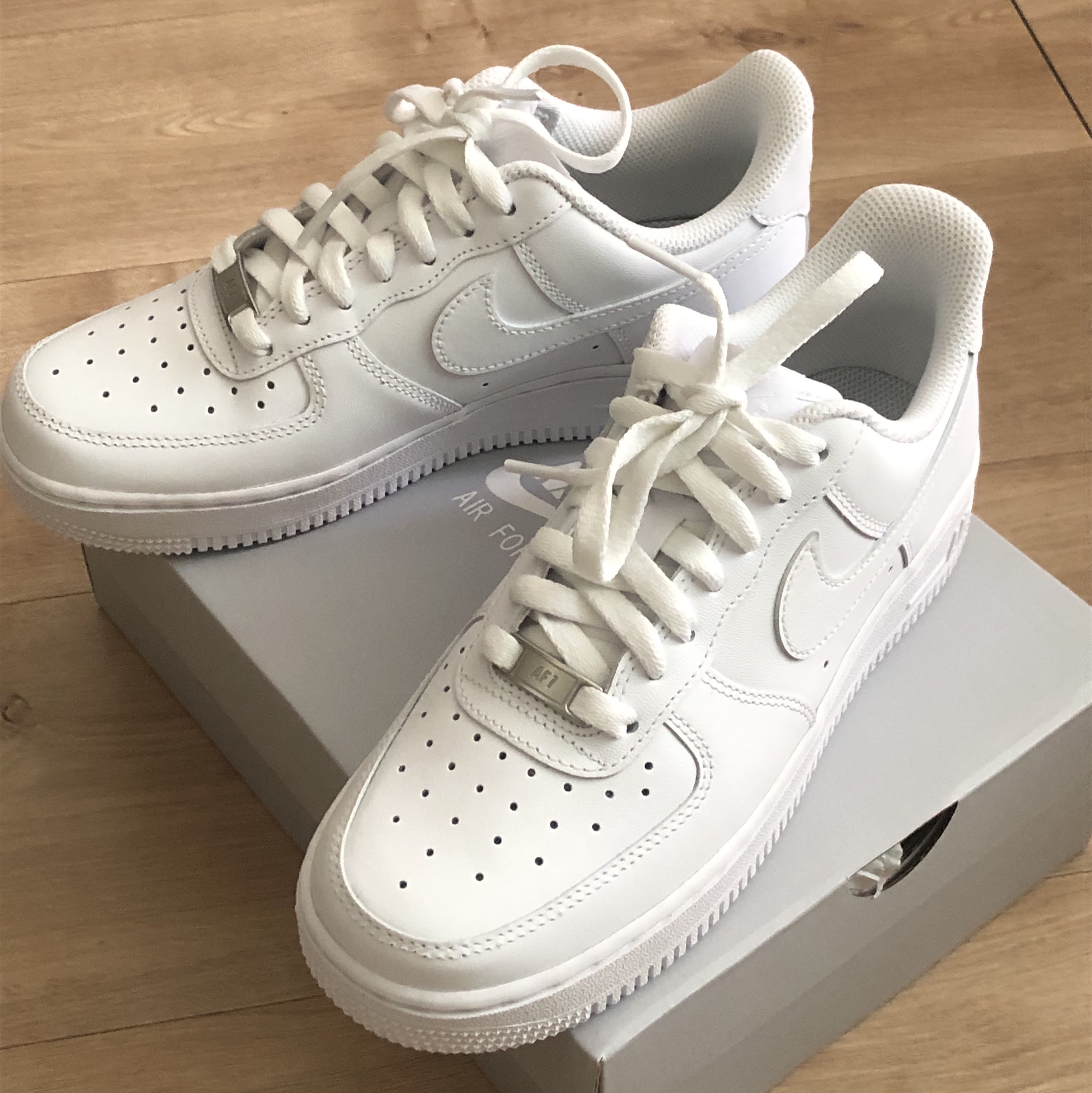 (W) Nike Air Force 1 '07 Low White 착용 스타일