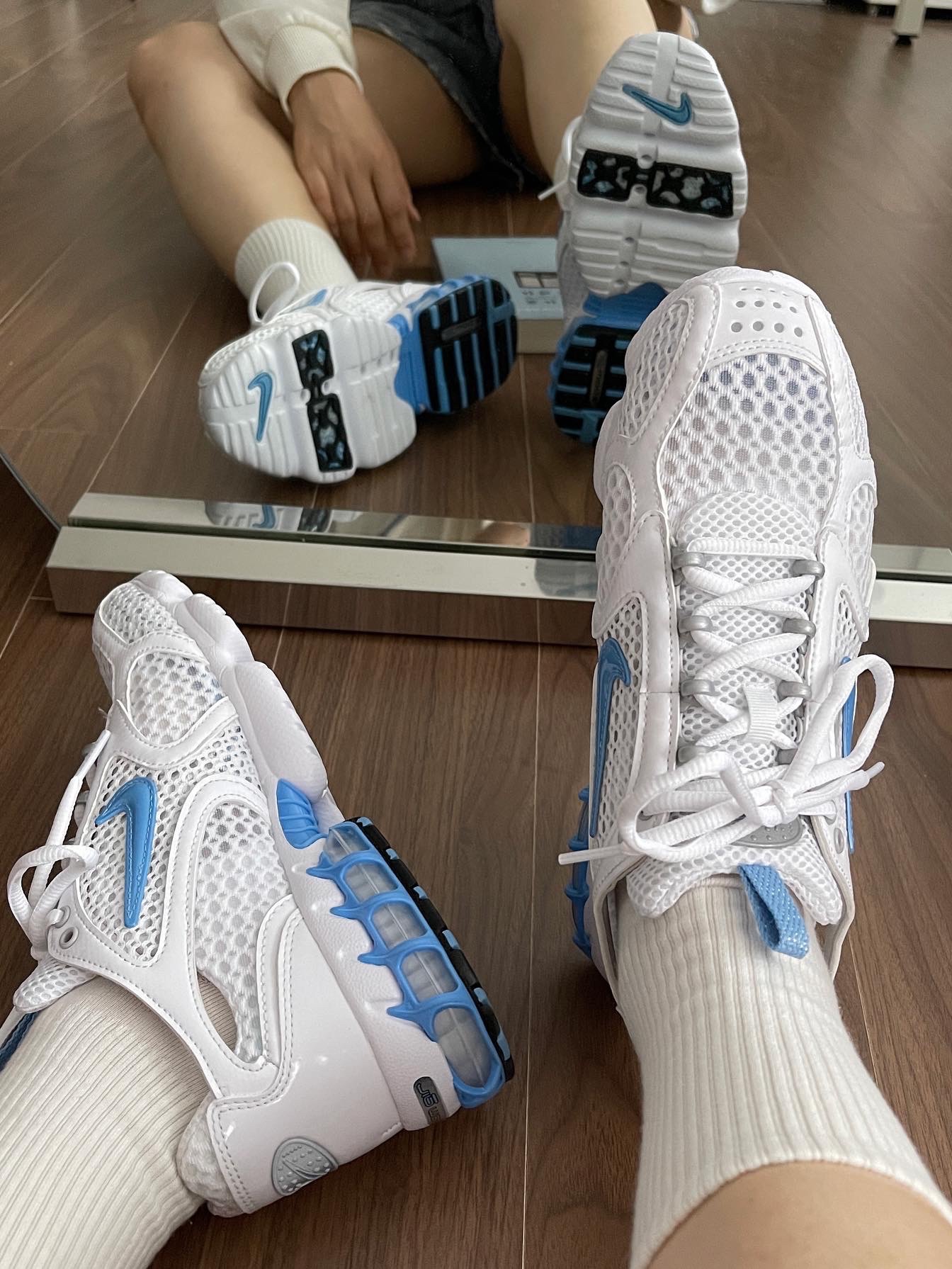 (W) Nike Air Zoom Spiridon Cage 2 White University Blue 착용 스타일
