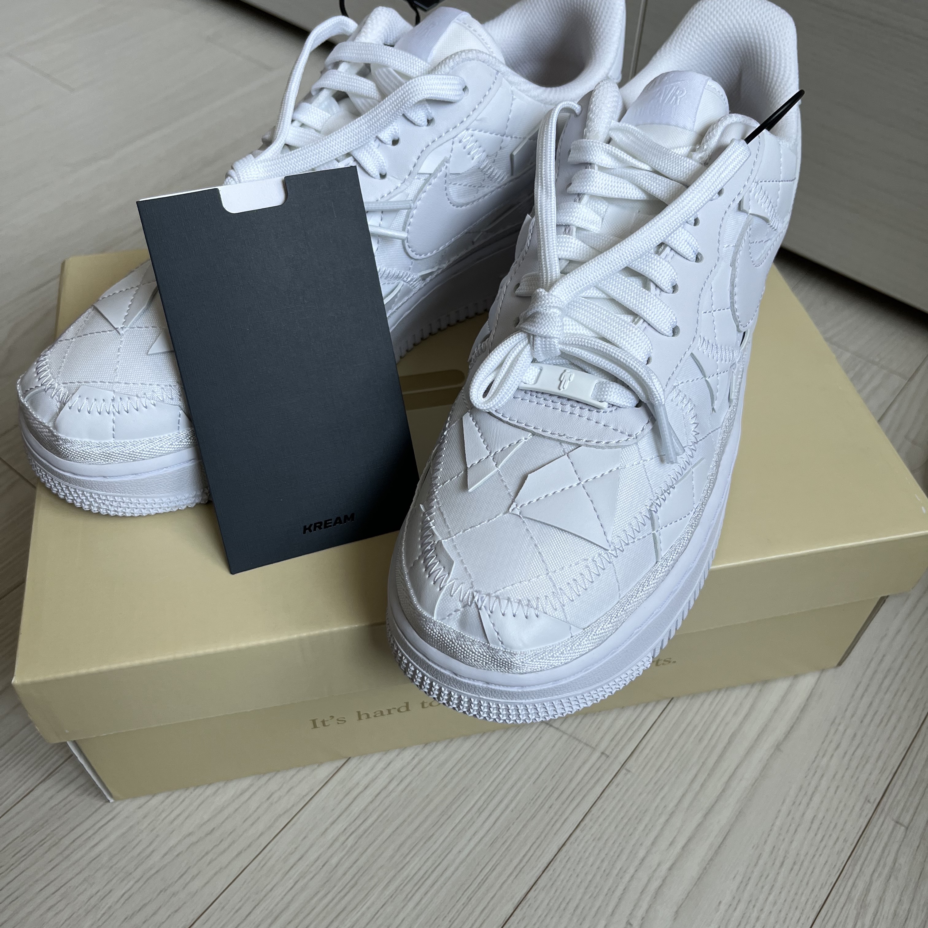 Nike x Billie Eilish Air Force 1 Low SP Triple White 착용 스타일