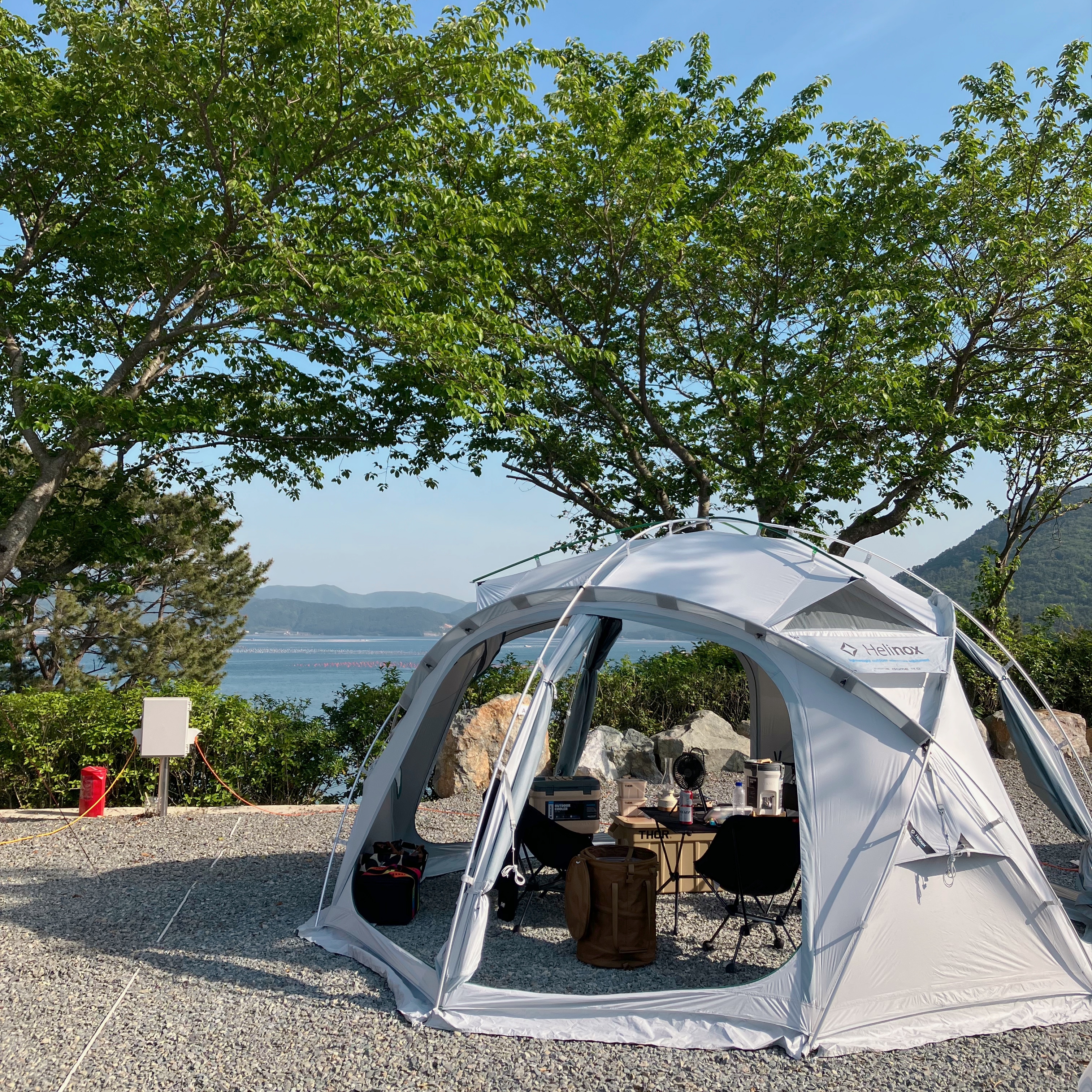 Helinox Nona Dome 4.0 Raw White 착용 스타일