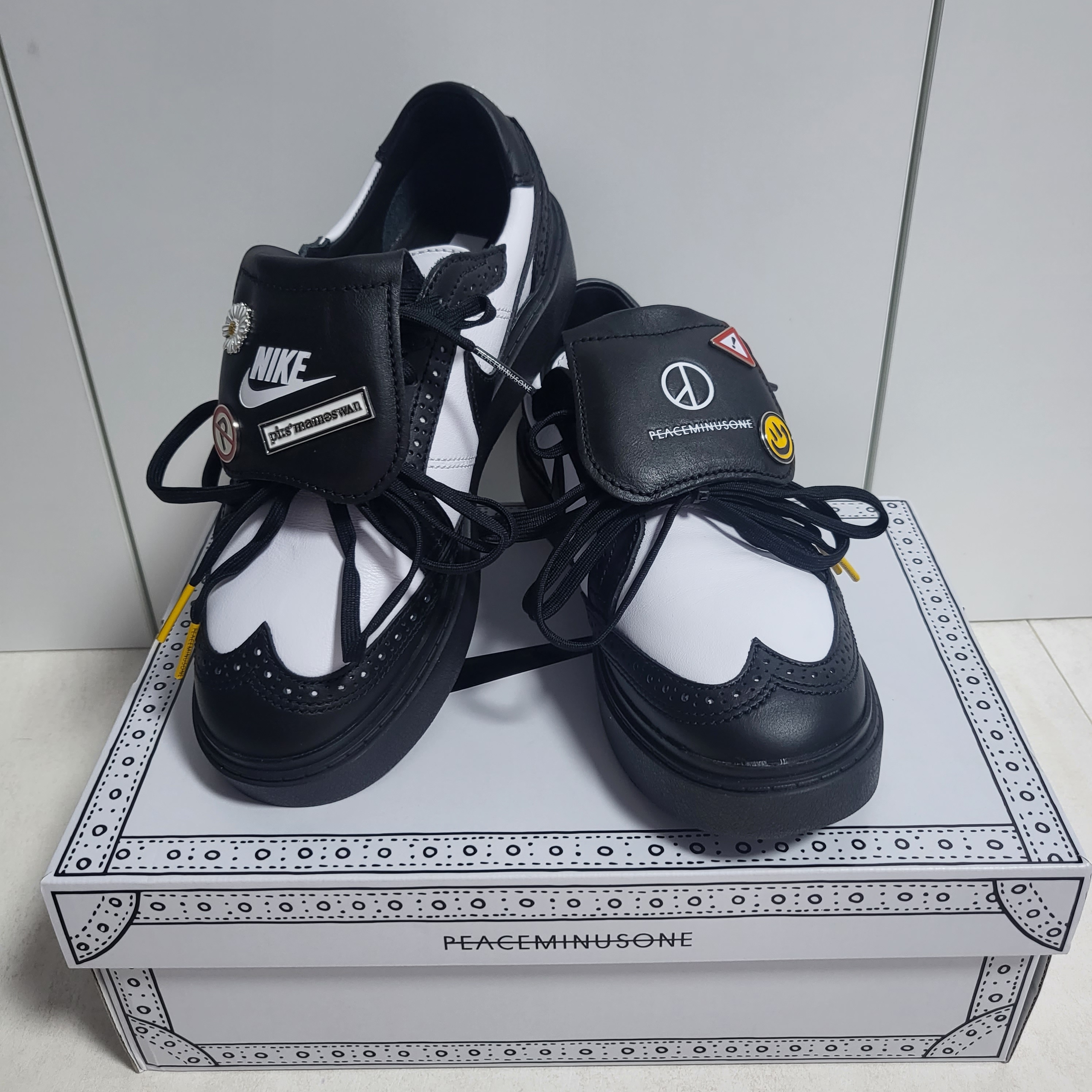 Nike x Peaceminusone Kwondo1 Black and White 착용 스타일 - 3