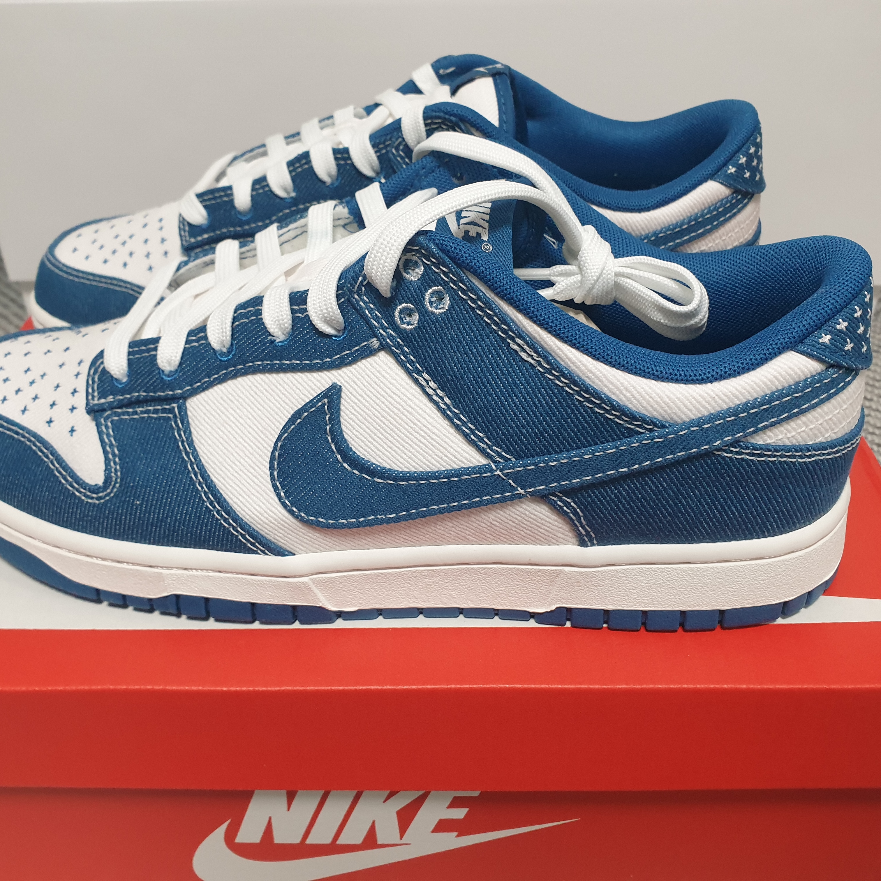 Nike Dunk Low Retro SE Industrial Blue 착용 스타일