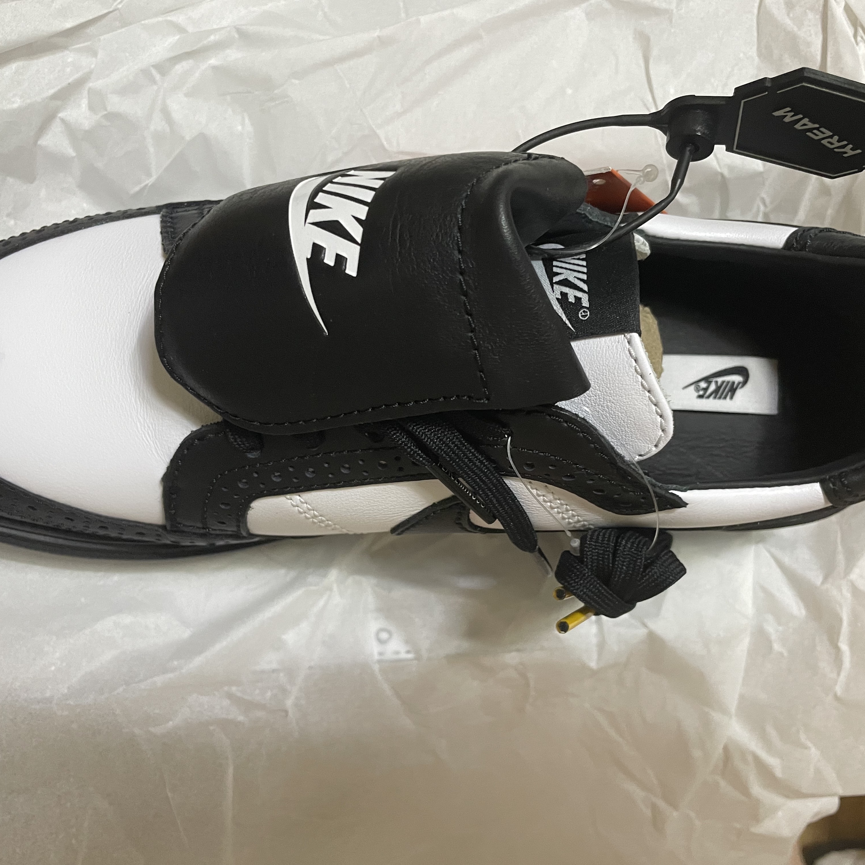 Nike x Peaceminusone Kwondo1 Black and White 착용 스타일 - 1