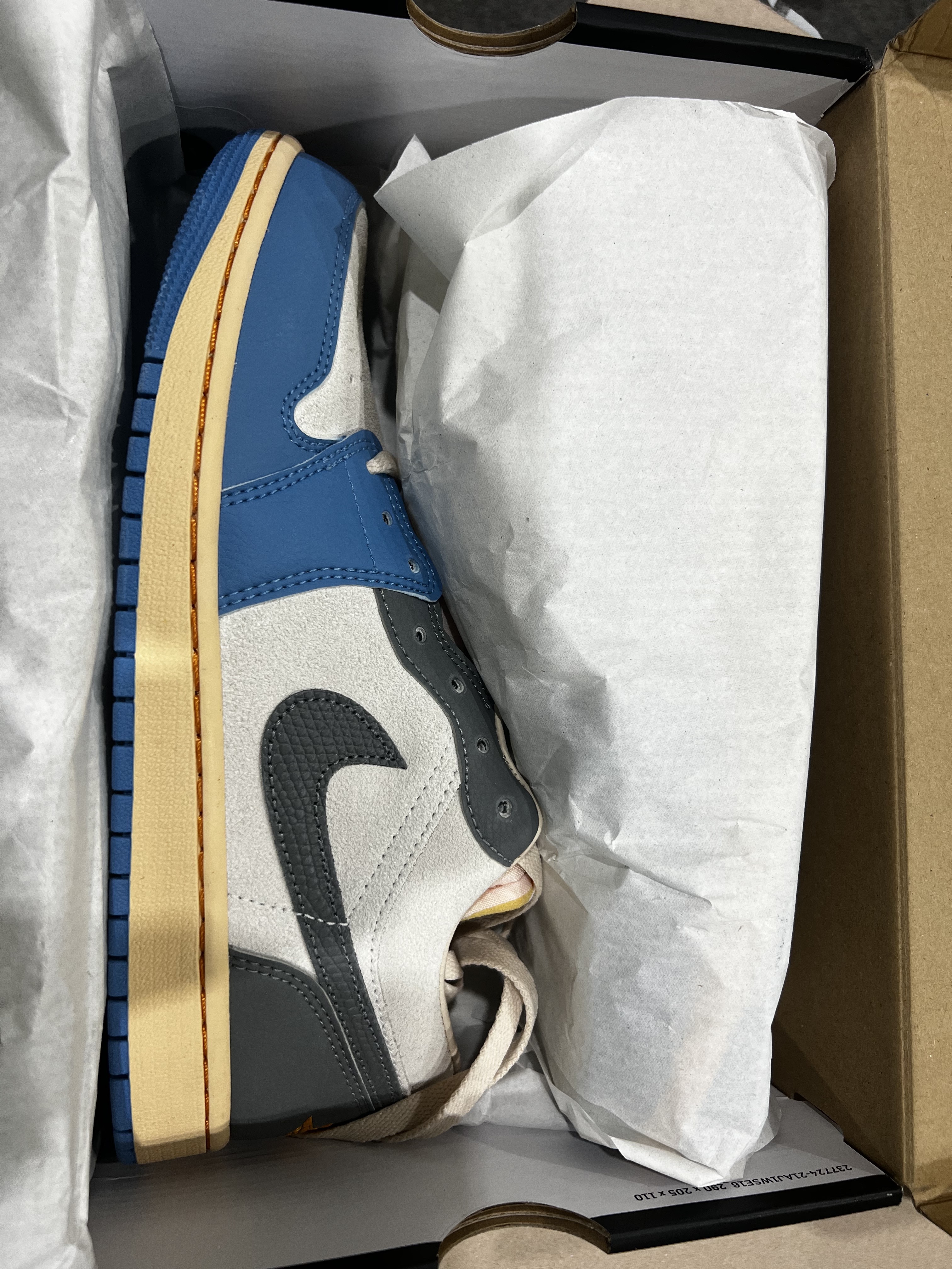 Jordan 1 Low SE Tokyo 96 착용 스타일