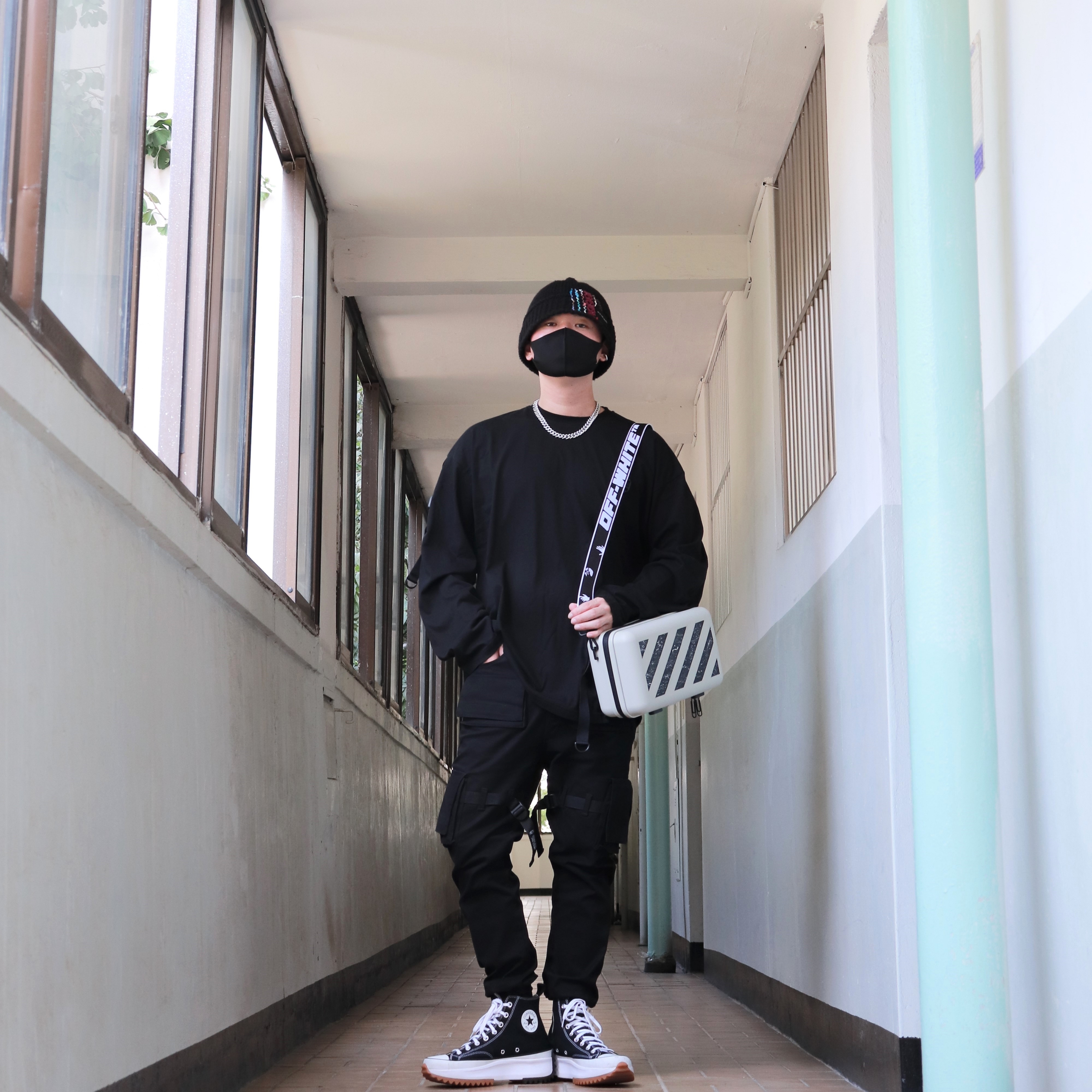 Converse Run Star Hike Hi Black White Gum 착용 스타일