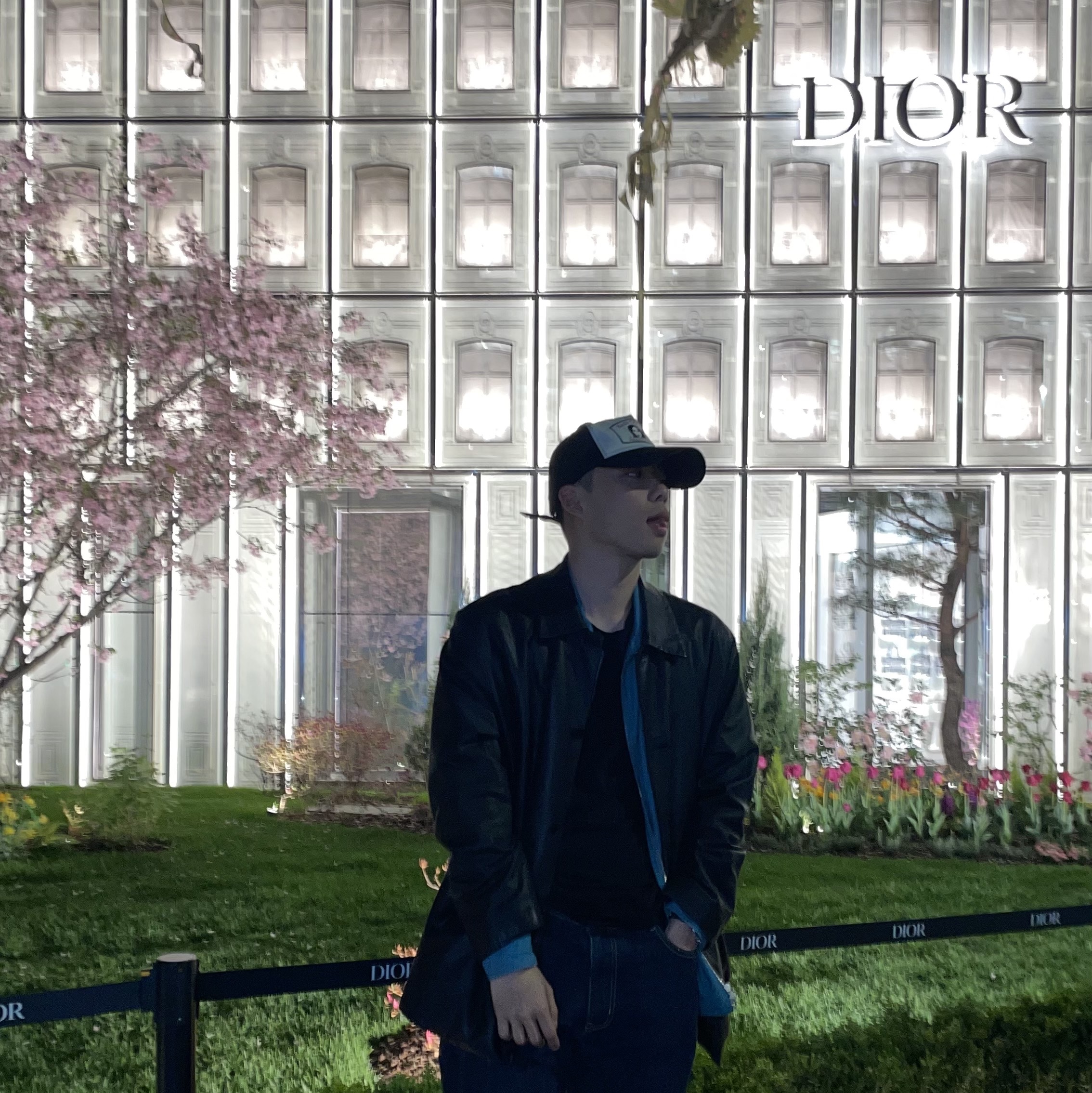 Nike Air Force 1 '07 Low Triple Black 착용 스타일 - 3